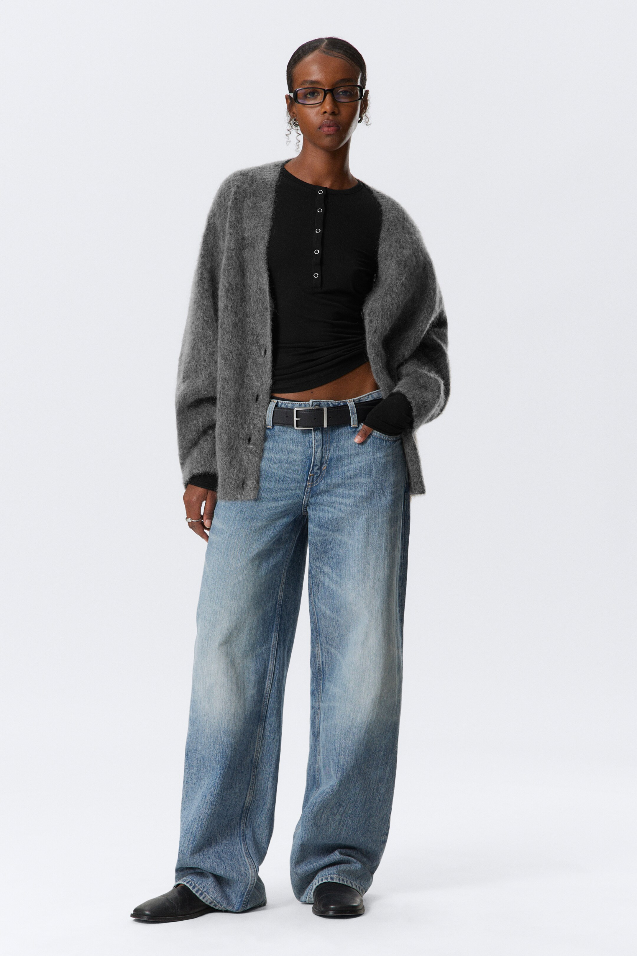 Weiter Cardigan mit V-Ausschnitt aus Mohair-Mix | H&M (DE, AT, CH, NL, FI)