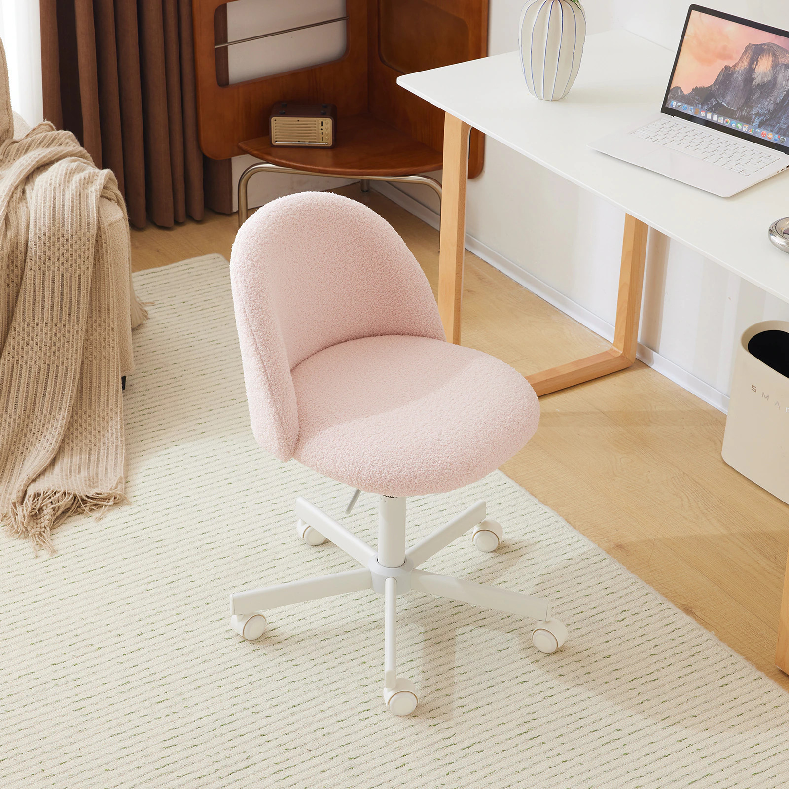 Winado Light Pink Task Chair Office Desk Chair Make Up Chair With Wheels one_size | G98000401 | Lowe's