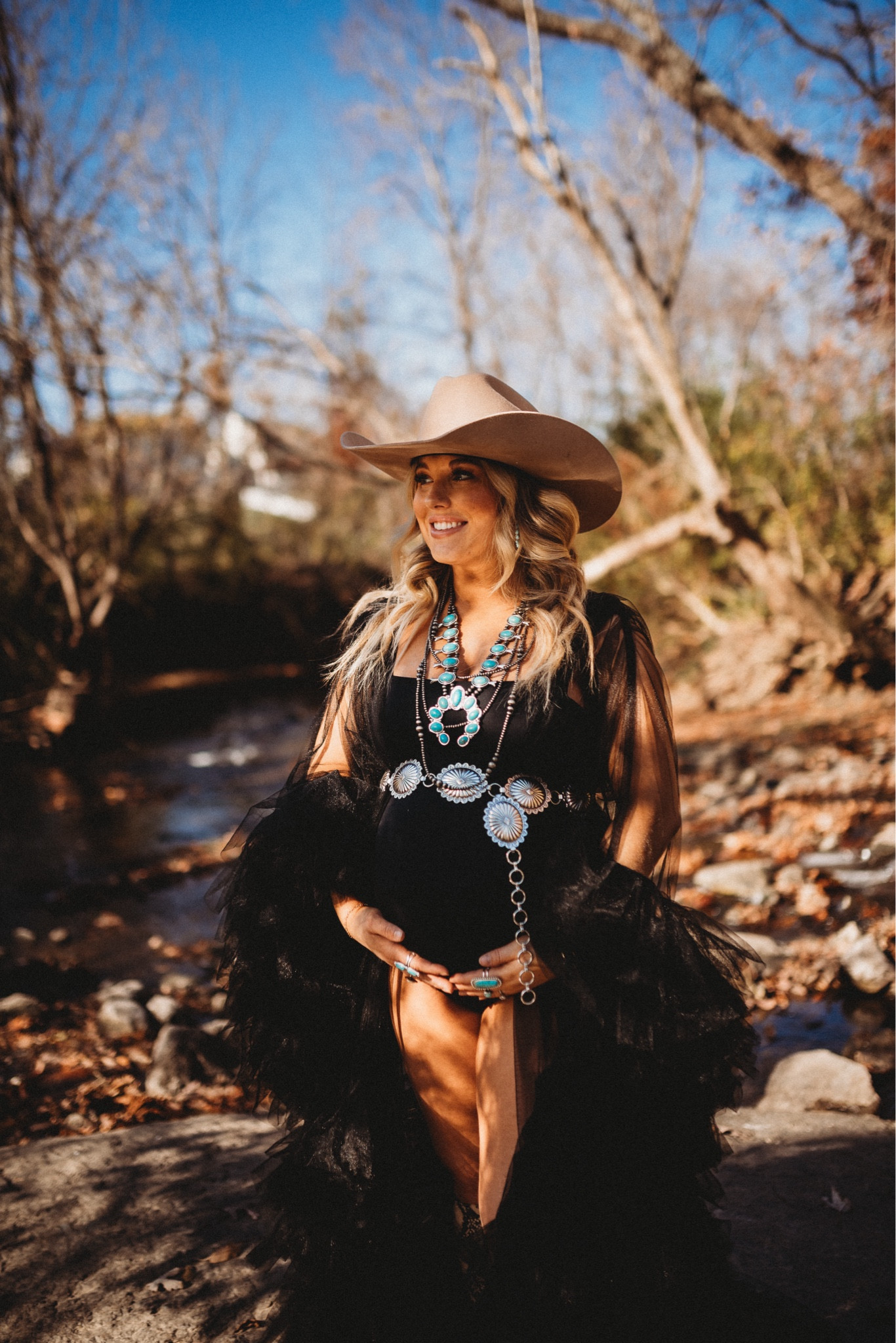 western maternity photoshoot 