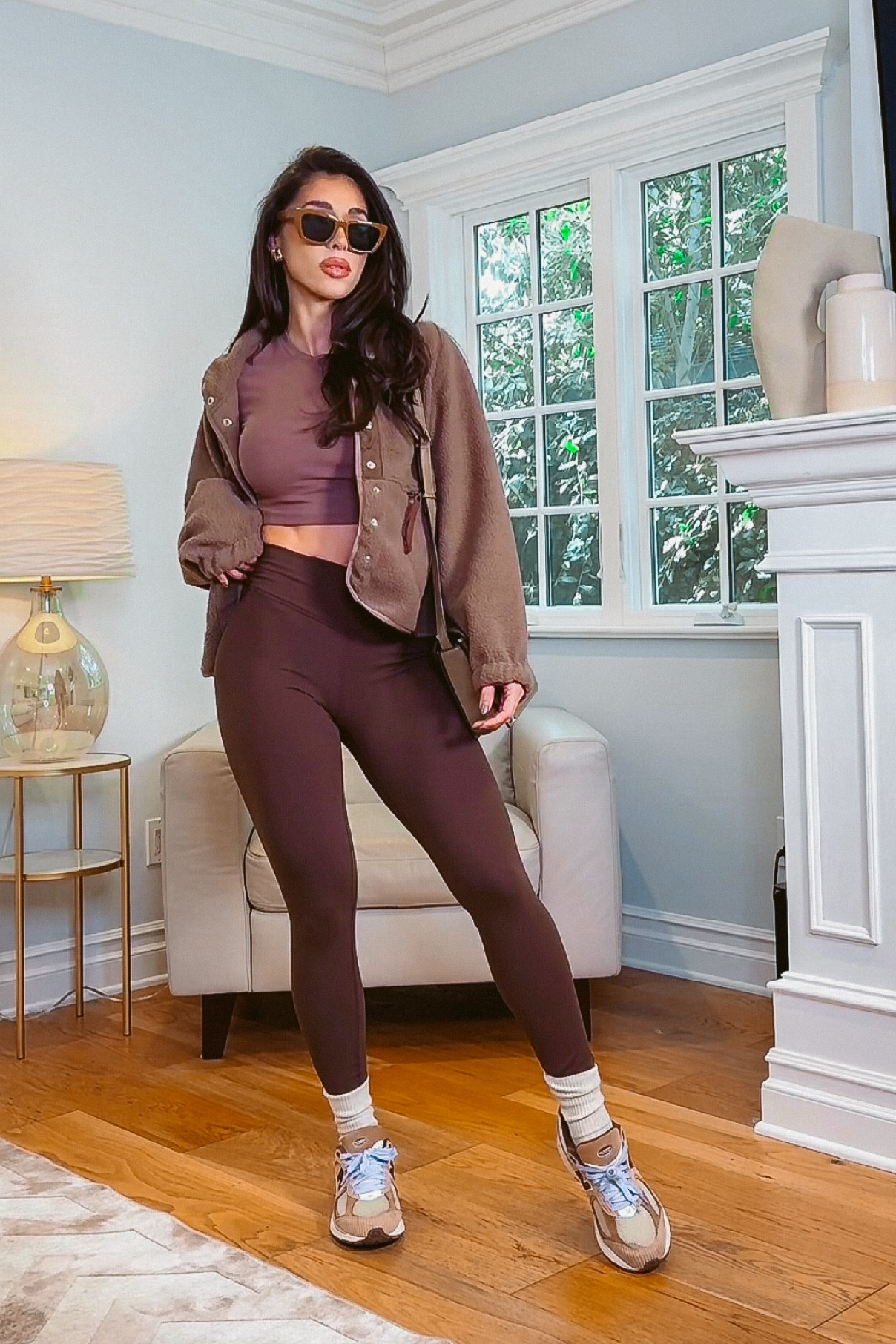 Amazon outfit you can wear on repeat, leggings, fleece #winteroutfit #fleecejacket #leggings #newbalence #amazonoutfit #sherpajacket 