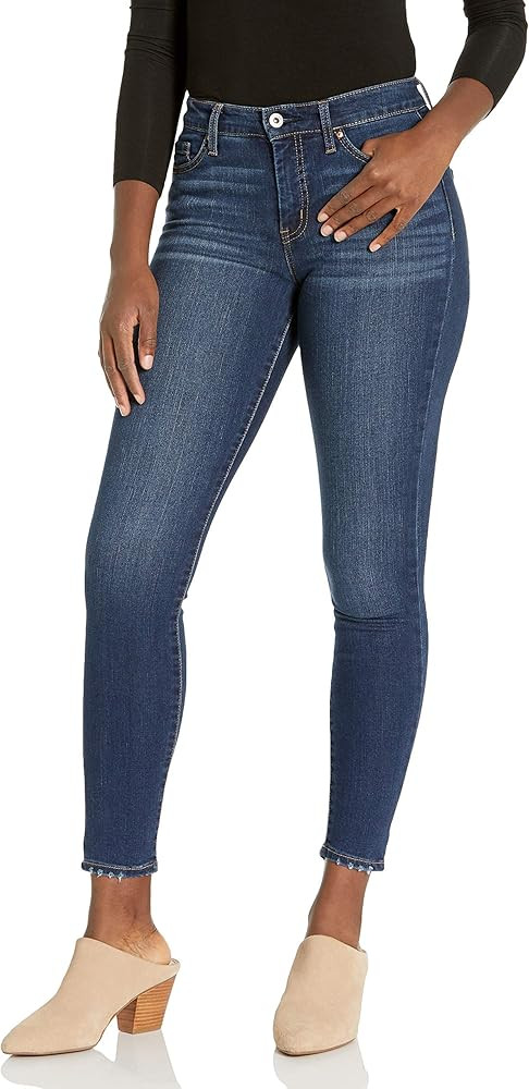 Jessica Simpson Womens Curvy High Rise Jeans | Amazon (US)