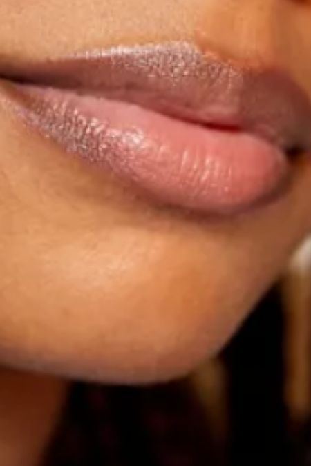 Moisturizer that won’t dry your lips out 

#LTKbeauty #LTKSeasonal #LTKsalealert