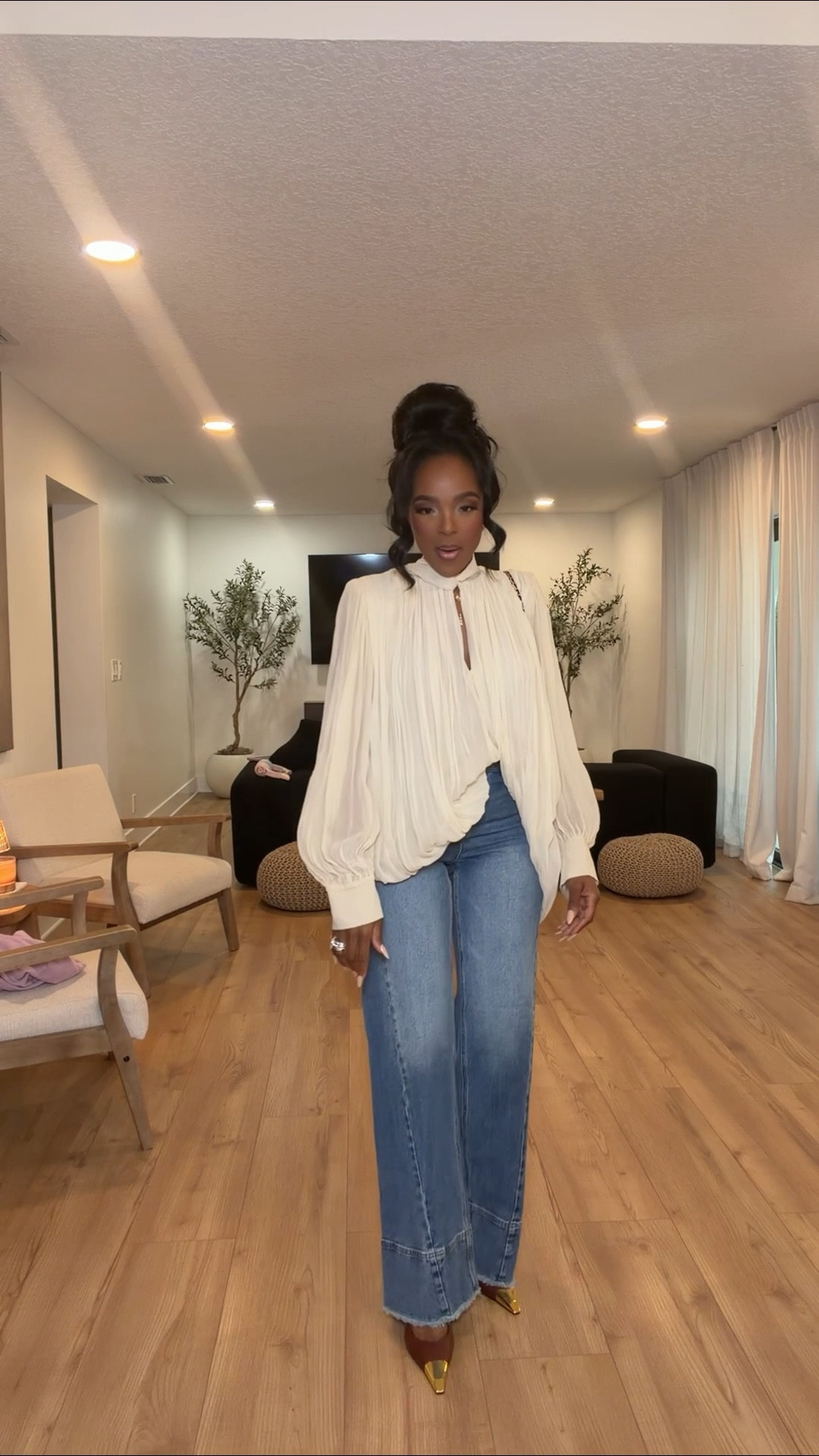 Scroll to shop this elevated everyday look 🤍

A flowy blouse paired with structured wide-leg denim creates the perfect balance of feminine and polished. Both pieces can be styled multiple ways, making this an easy outfit that keeps your cost per wear low.

Perfect for work, lunch dates, meetings, and casual chic days.

📏 Measurements: 5’4”, 140 lbs, 34D bust, 27” waist, 40” hips

Follow me on Instagram and YouTube @kirasfashionfinds

#LTKgrwm #LTKMothersDay #LTKootd