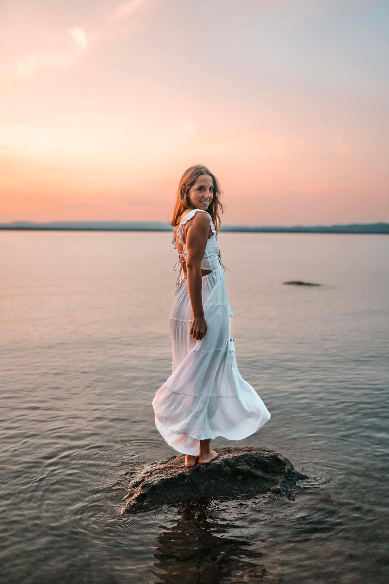 Vacation Outfits: the perfect white maxi dress for vacations and honeymoons

#LTKtravel