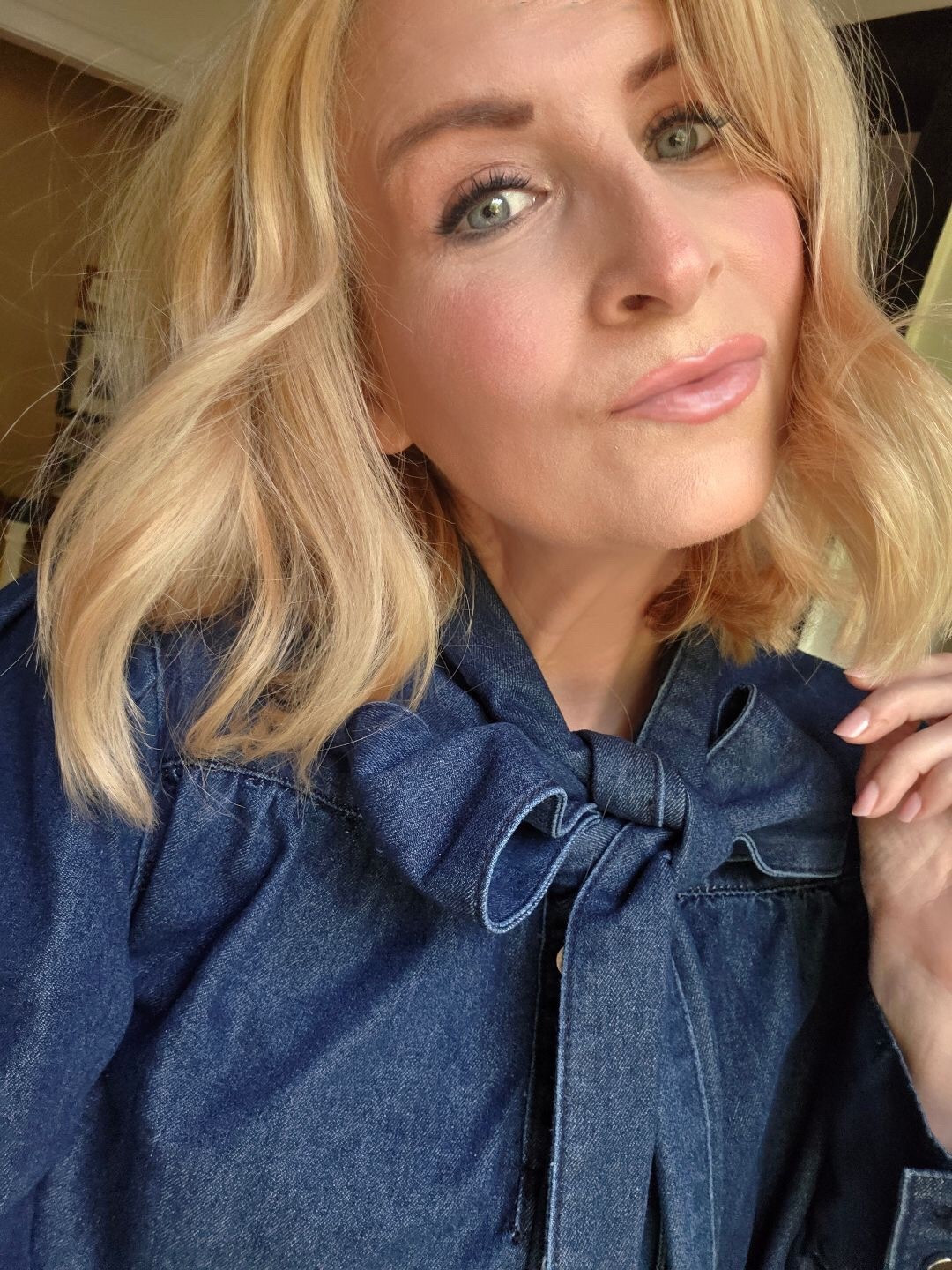 Denim + Bow
Aka perfection 

#LTKdayinmylife #LTKootd #LTKgrwm