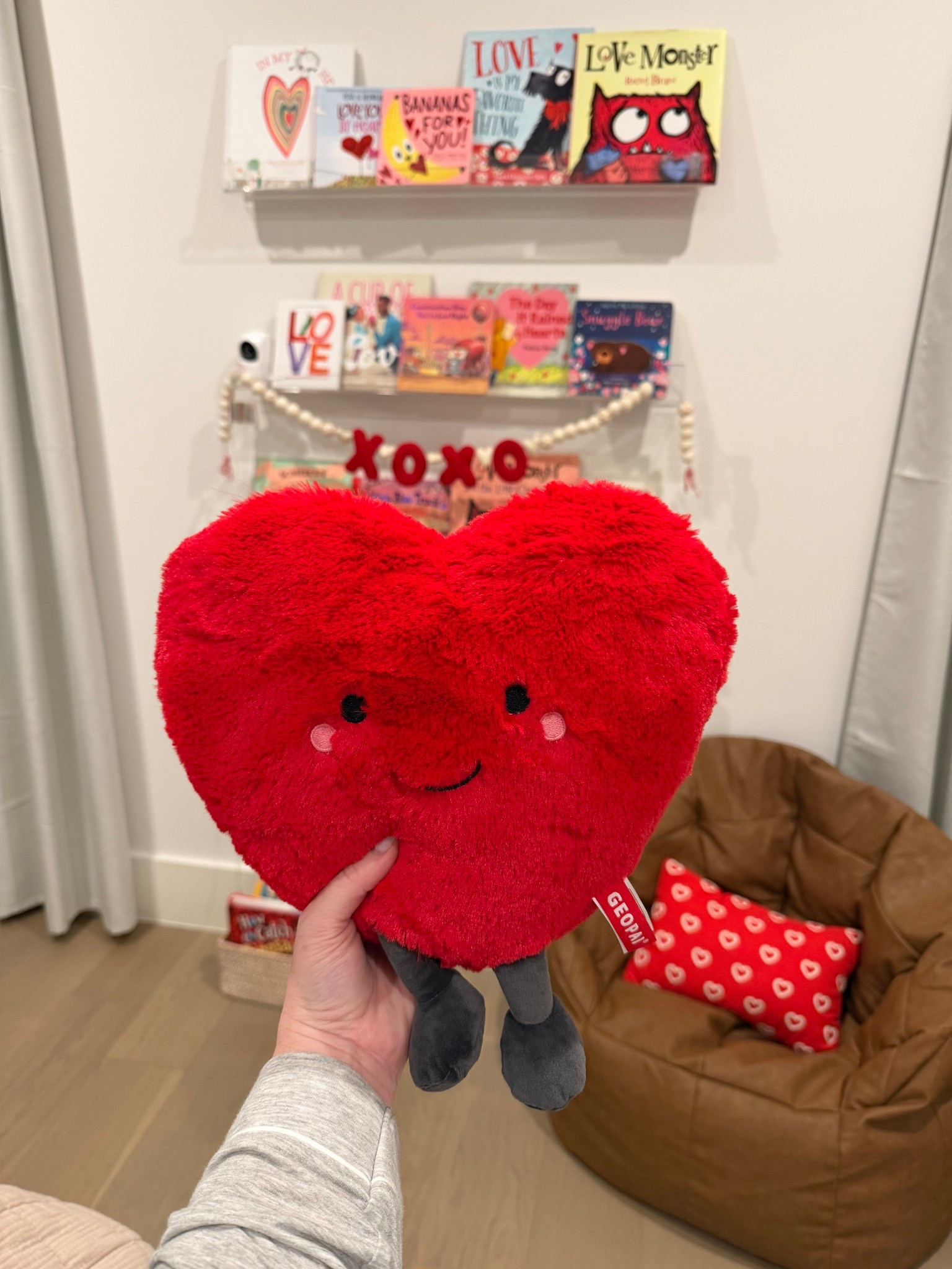 Cutest Valentine pillow!! #valentinesdaygift #valentinesbasket

#LTKSeasonal #LTKmomlife