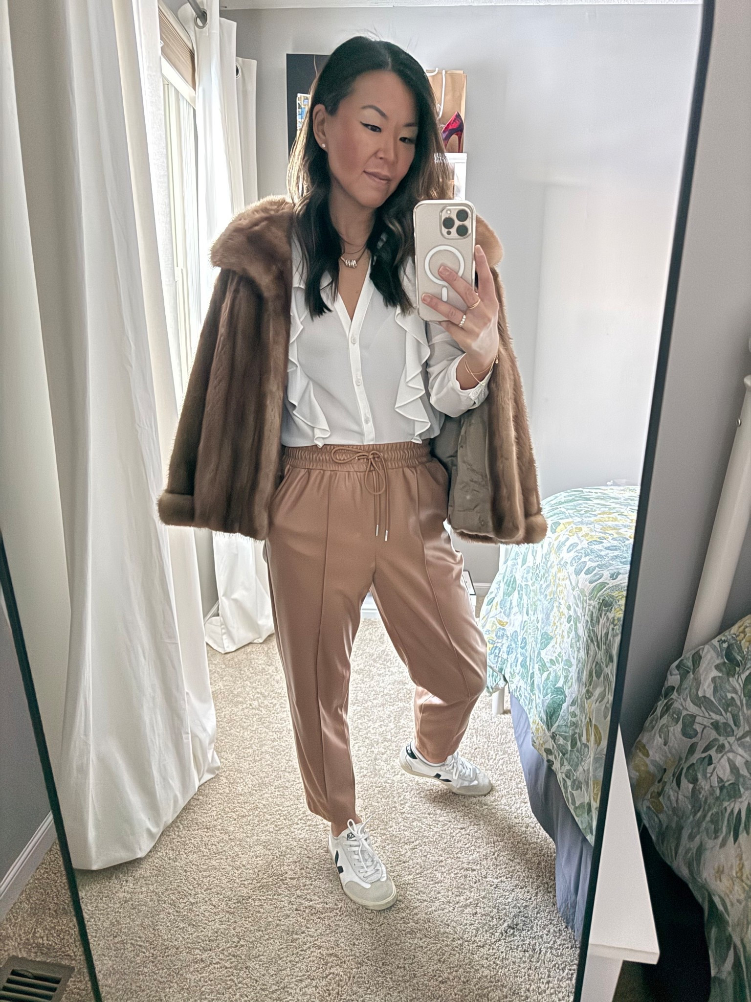 Sporty luxe this winter in vintage coats

#LTKWorkwear #LTKOver40 #LTKootd