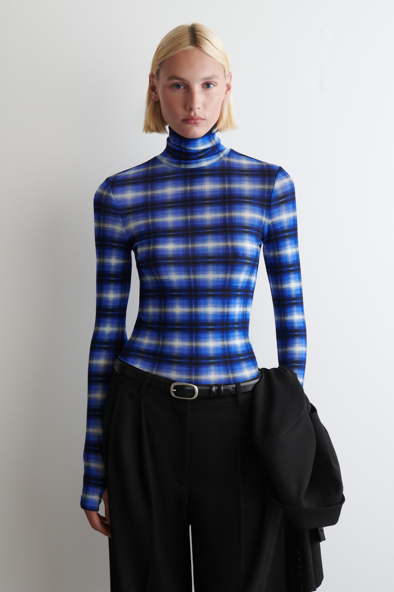 MERINO WOOL HIGH-NECK TOP - BLUE / CHECKED | COS GB | COS UK