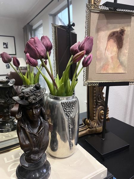 Home decor, art easel, faux tulips, Anthropologie mirror

#LTKhome #LTKstyletip #LTKSeasonal