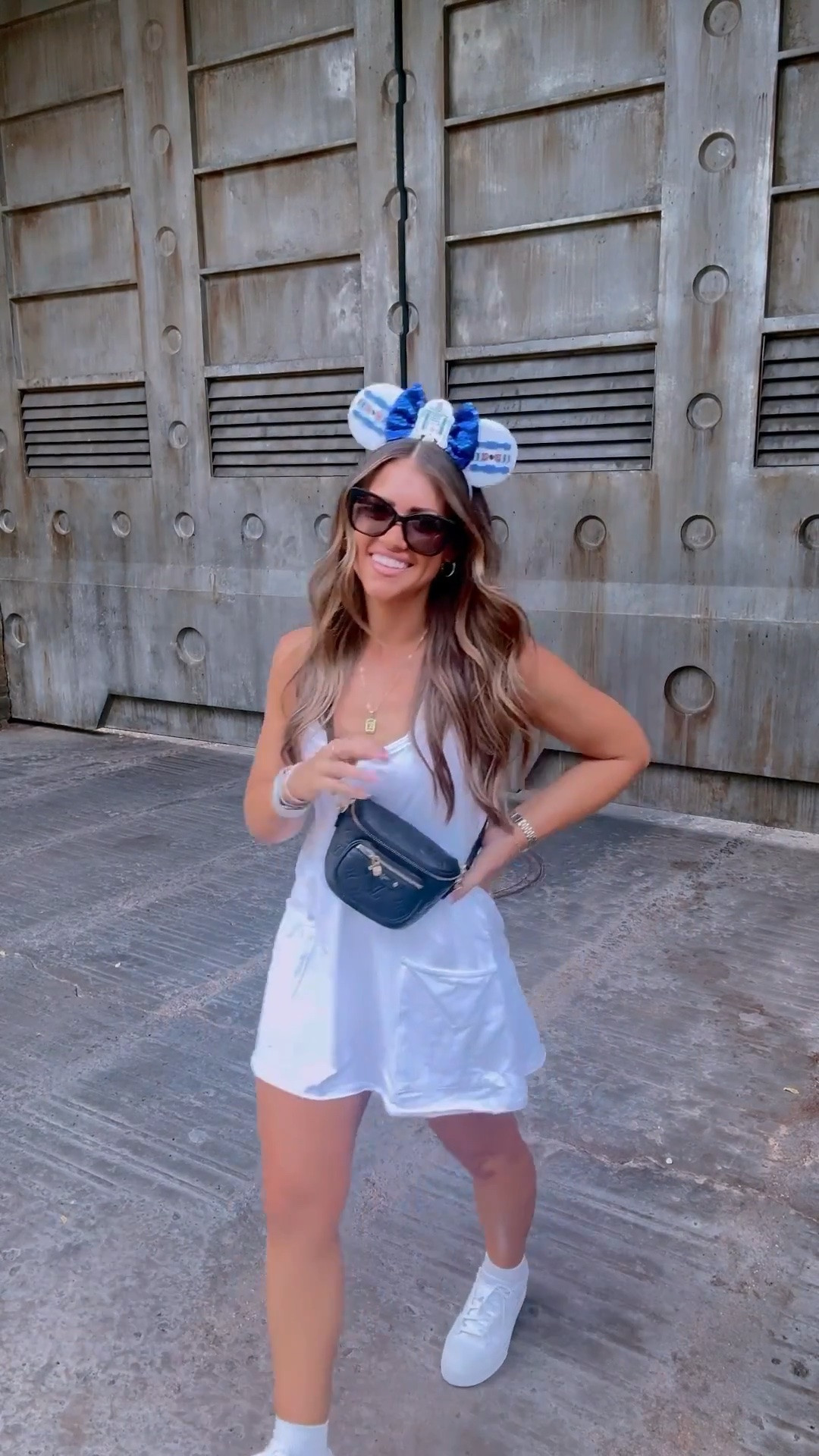 In honor of the 4th, resharing some of my fave Disney looks!!
