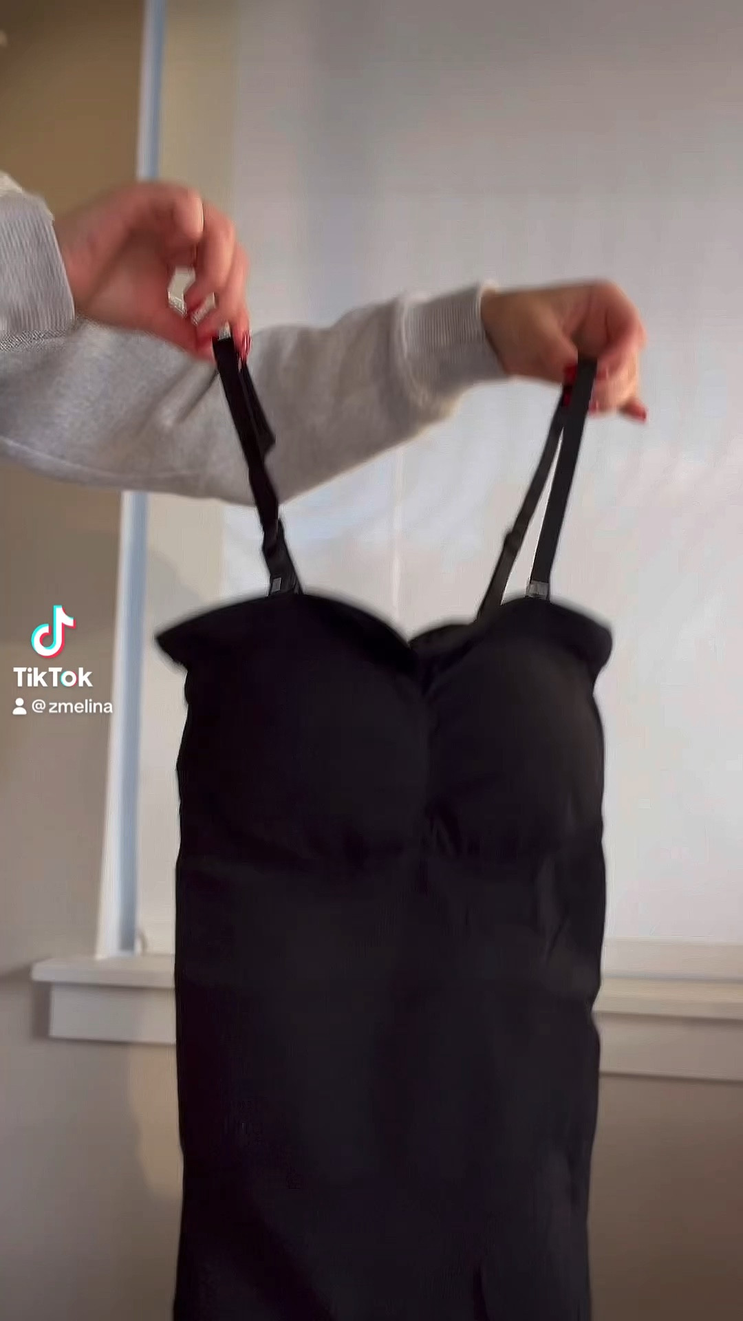 Catch me wearing shapewear at thanksgiving 🦃🫢

Can’t even tell when wearing the famous skims lounge dress 



#LTKHolidaySale #LTKSeasonal #LTKGiftGuide