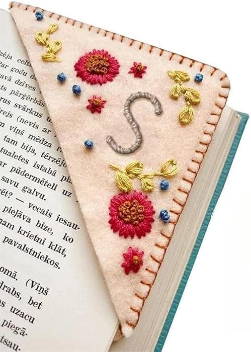 MOTEERLLU Personalized Hand Embroidered Corner Bookmark,Felt Triangle Page Stitched Handmade Book... | Amazon (US)