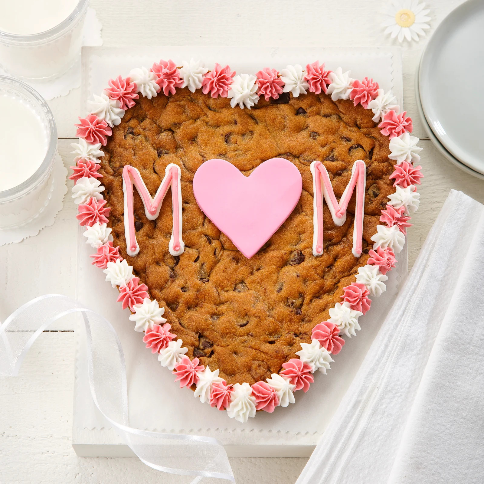 Sweetheart Mom Cookie Cake | Mrs. Fields