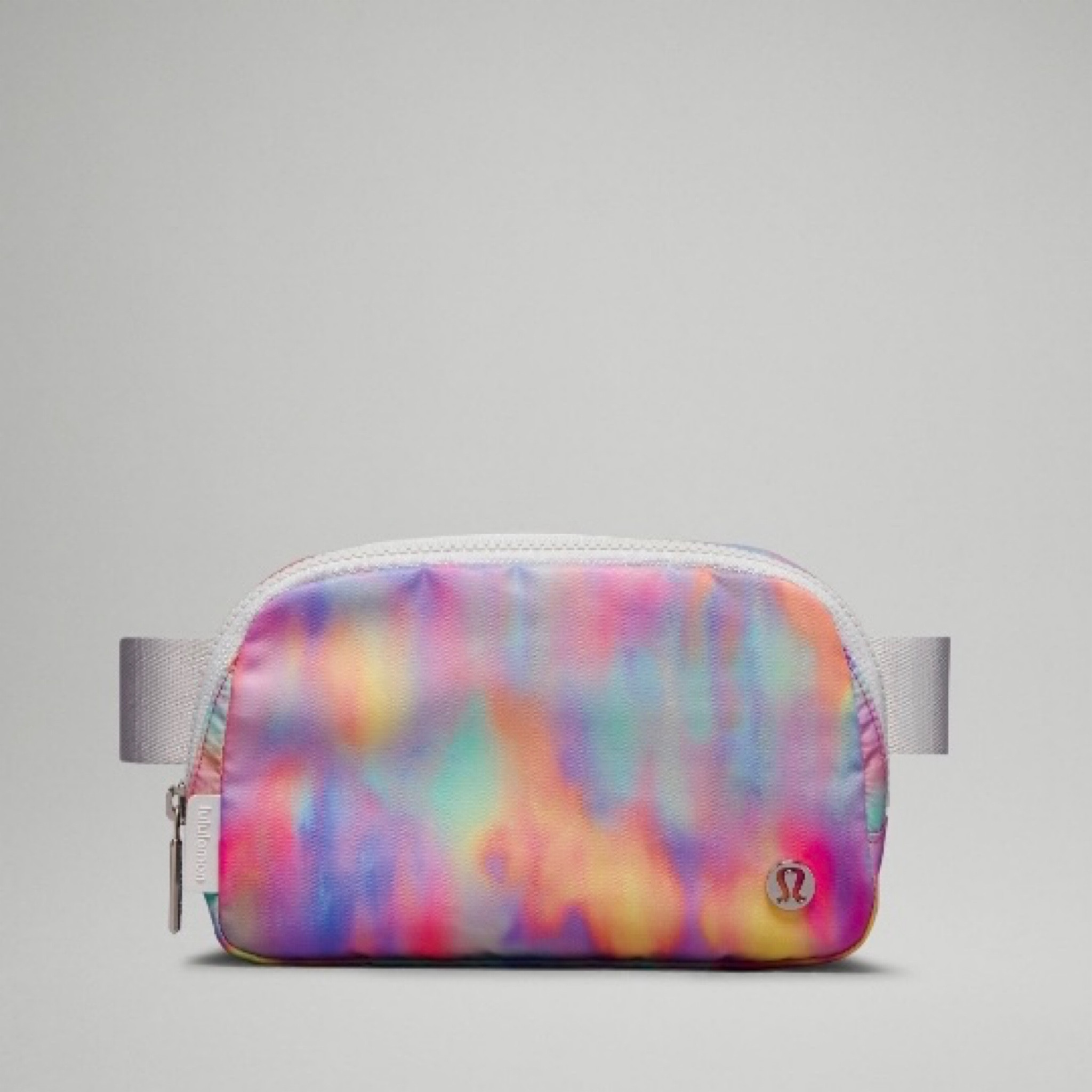 Hi Beauties!  This belt bag sold out this week…which will sell out next?  

The everywhere belt bag is my favorite accessory for the summer.  You can wear it walking your dog, shopping, running errands, pretty much anywhere.  

Shop all of the available lululemon Everywhere Belt Bags 1L below.  Happy weekend shopping!

#LTKstyletip #LTKunder50