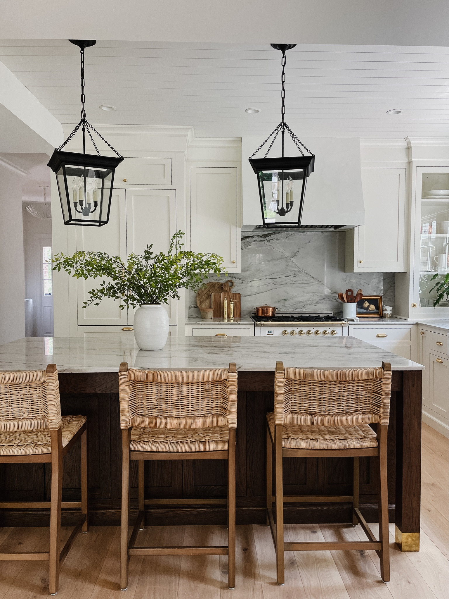 English kitchen, kitchen decor, kitchen styling 