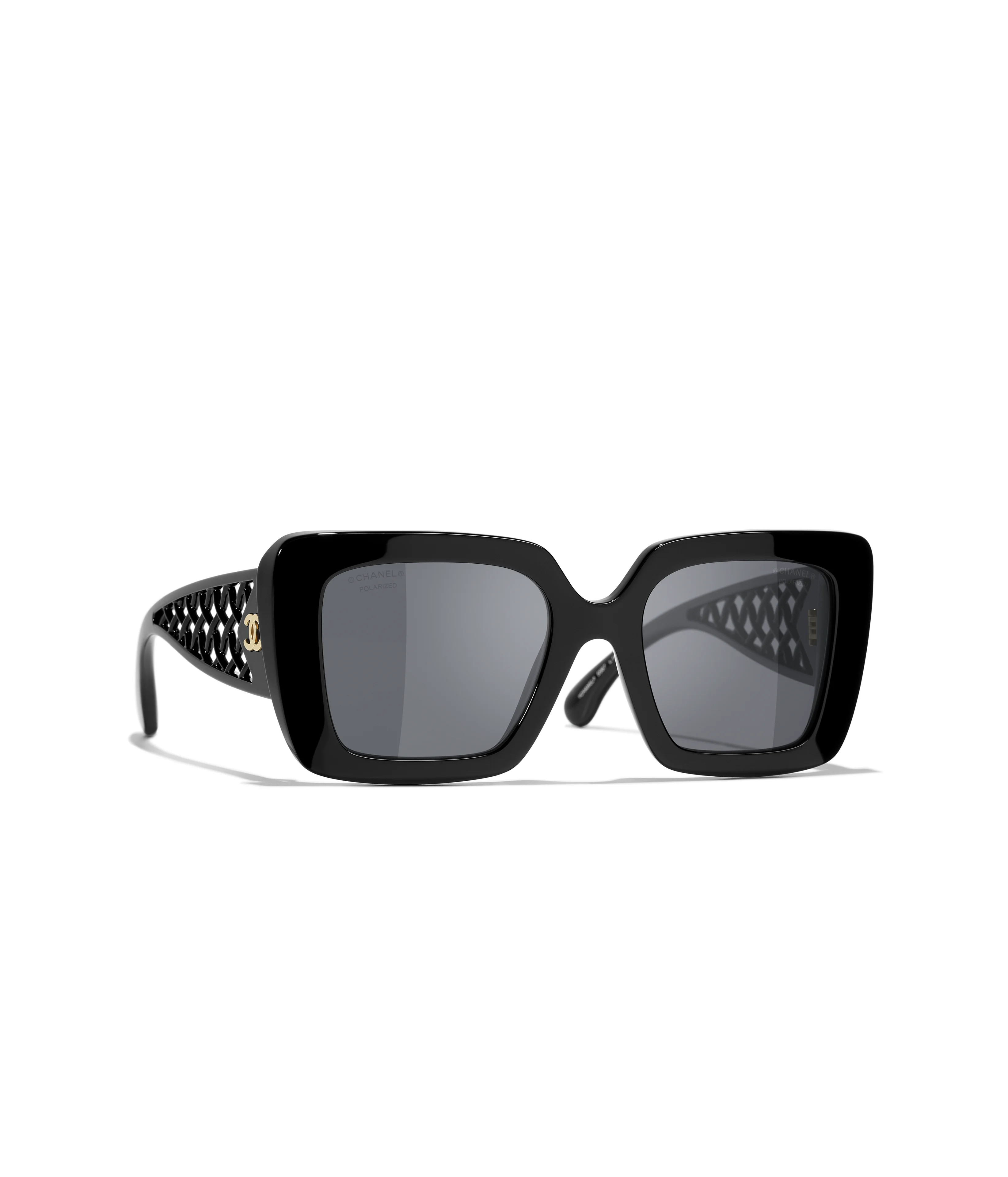 #hash-R19kjcld6 {
		object-fit: contain;
		aspect-ratio: auto;
		object-position: center;

		@med... | Chanel, Inc. (US)