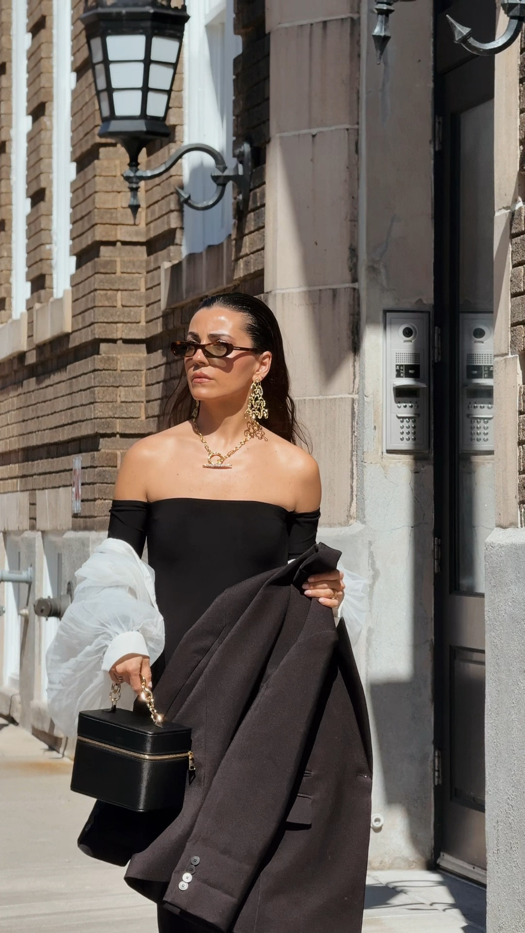 POV: You put on @alexisbittar jewelry and instantly feel like a main character. ✨ #alexisbittar

#LuxuryJewelry #StatementNecklace #JewelryTrends #AlexisBittar #FashionAesthetic #ChicAccessories #OOTD #JewelryLover #LuxuryStyle #FashionFinds
@shop.ltk #liketkit #creator #dmvinfluencer #liketkit 

#LTKU #LTKSpringSale #LTKWatchNow