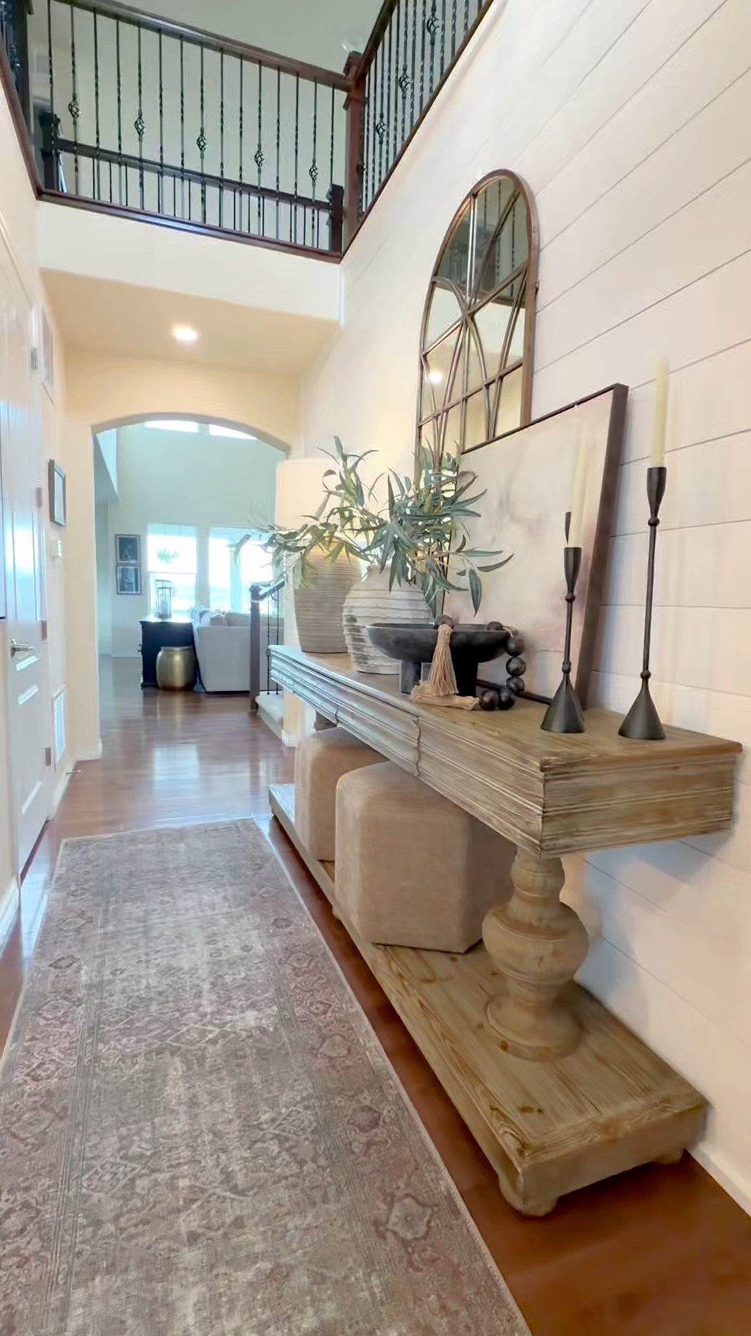 Entryway decor

#LTKHome #LTKSaleAlert #LTKmomlife