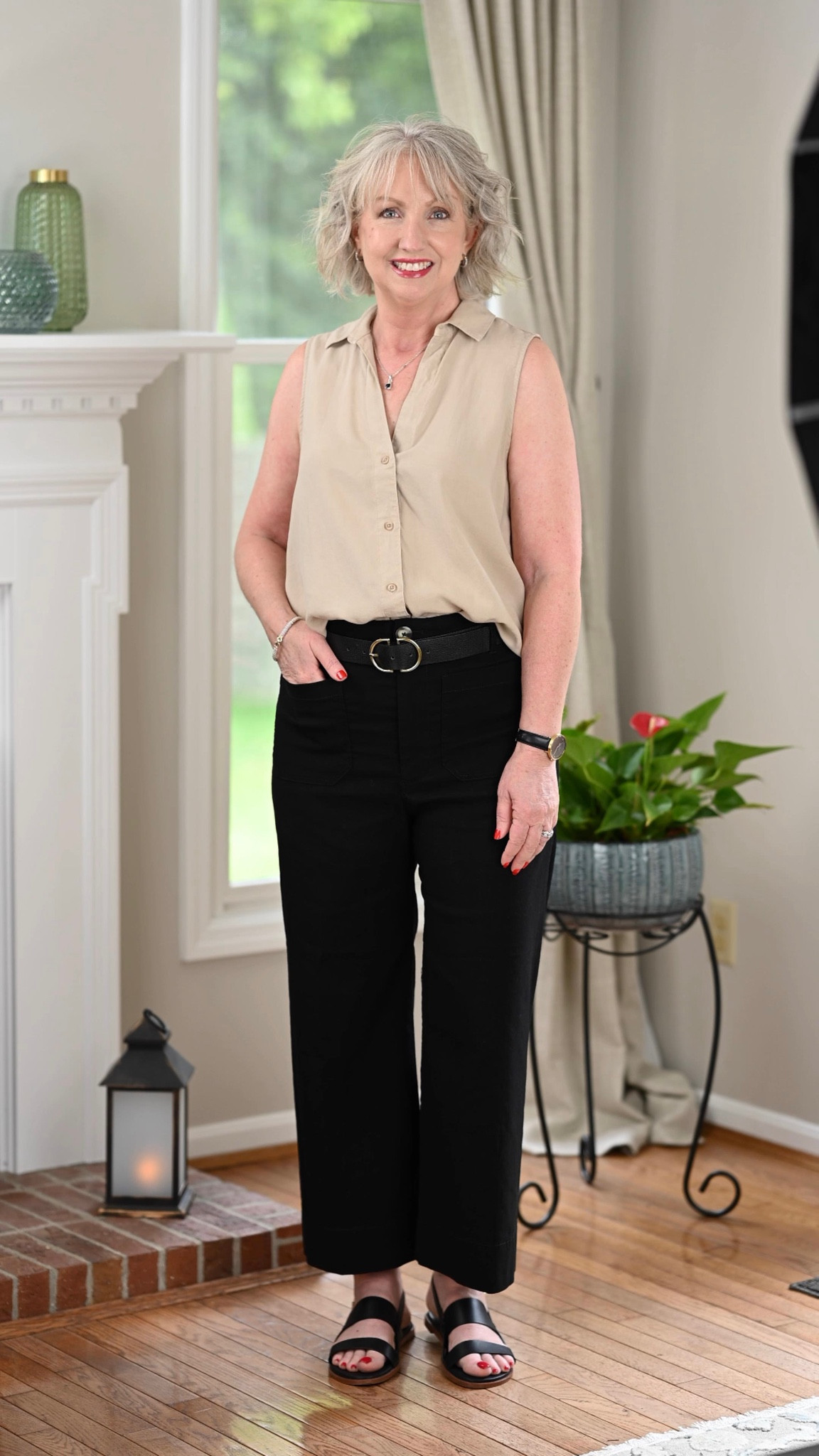 Keeping the color choices minimal makes for a really modern look. These anthropology pants definitely pool the outfit together! 

#LTKFind #LTKstyletip #LTKSeasonal