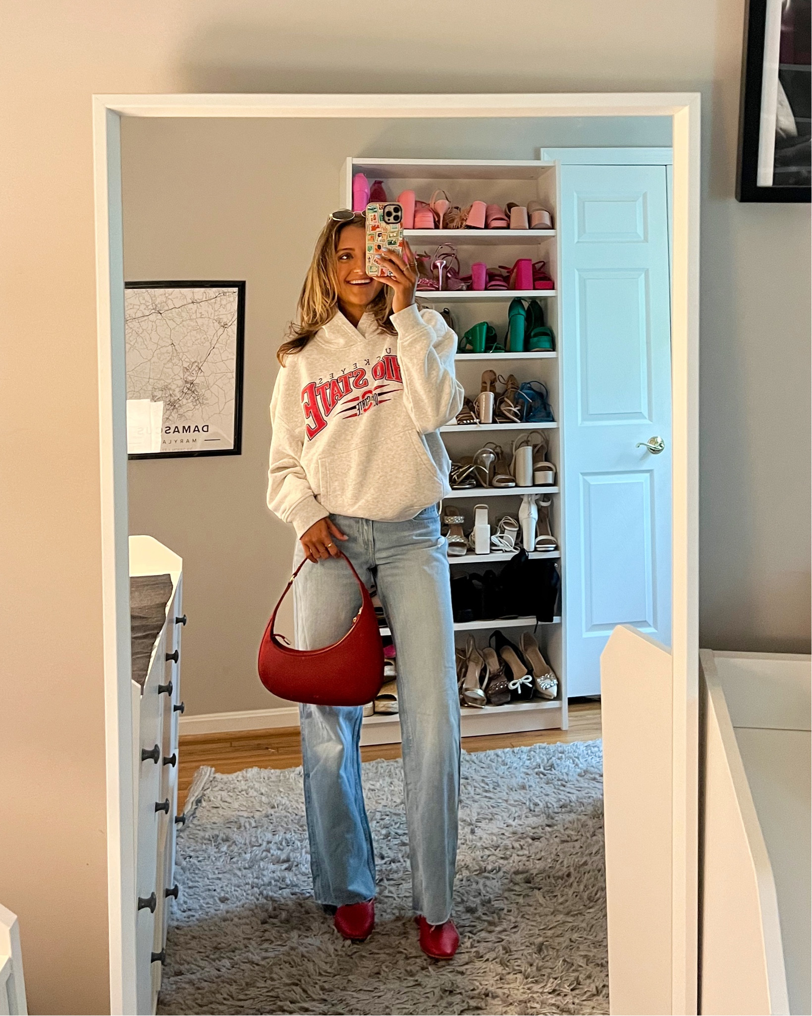 college game day / back to school outfits from Hollister new campus collection! 🏈🍂 just in time for football season. 

wearing a size XS in hoodie and a 000R in straight leg jeans 