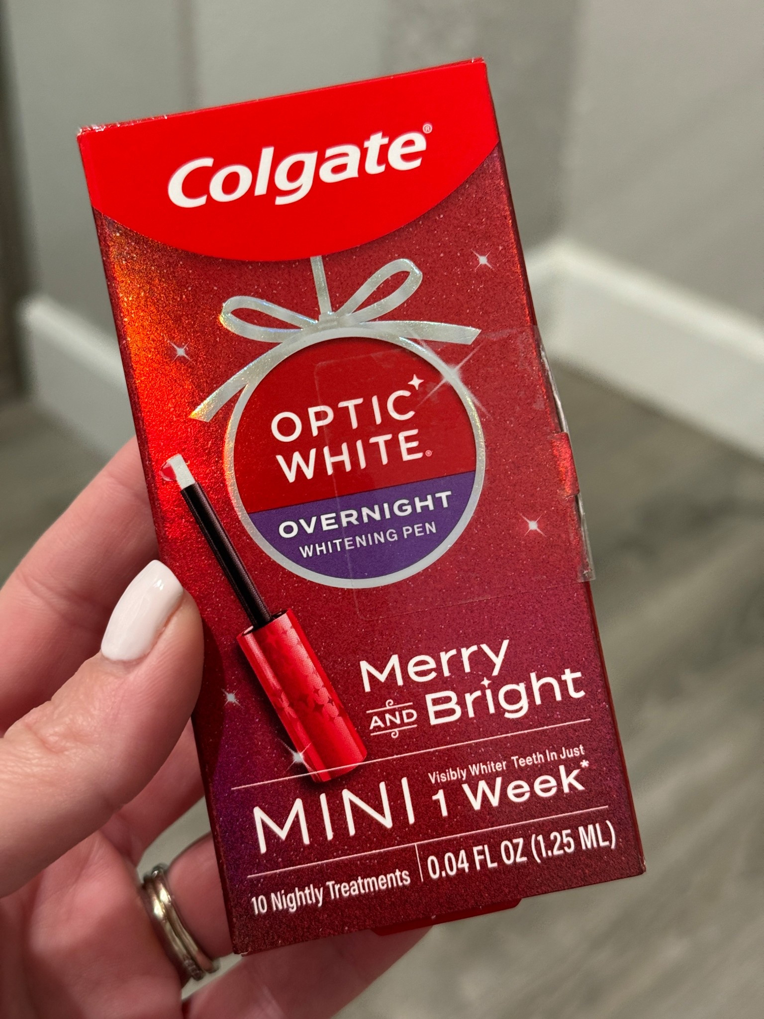 Stocking stuffer + glow-up combo ✨ This Colgate Optic White Overnight Whitening Pen is perfect for brighter teeth while you sleep—mini size, big results.

#LTKGiftGuide #LTKHoliday #LTKselfcare