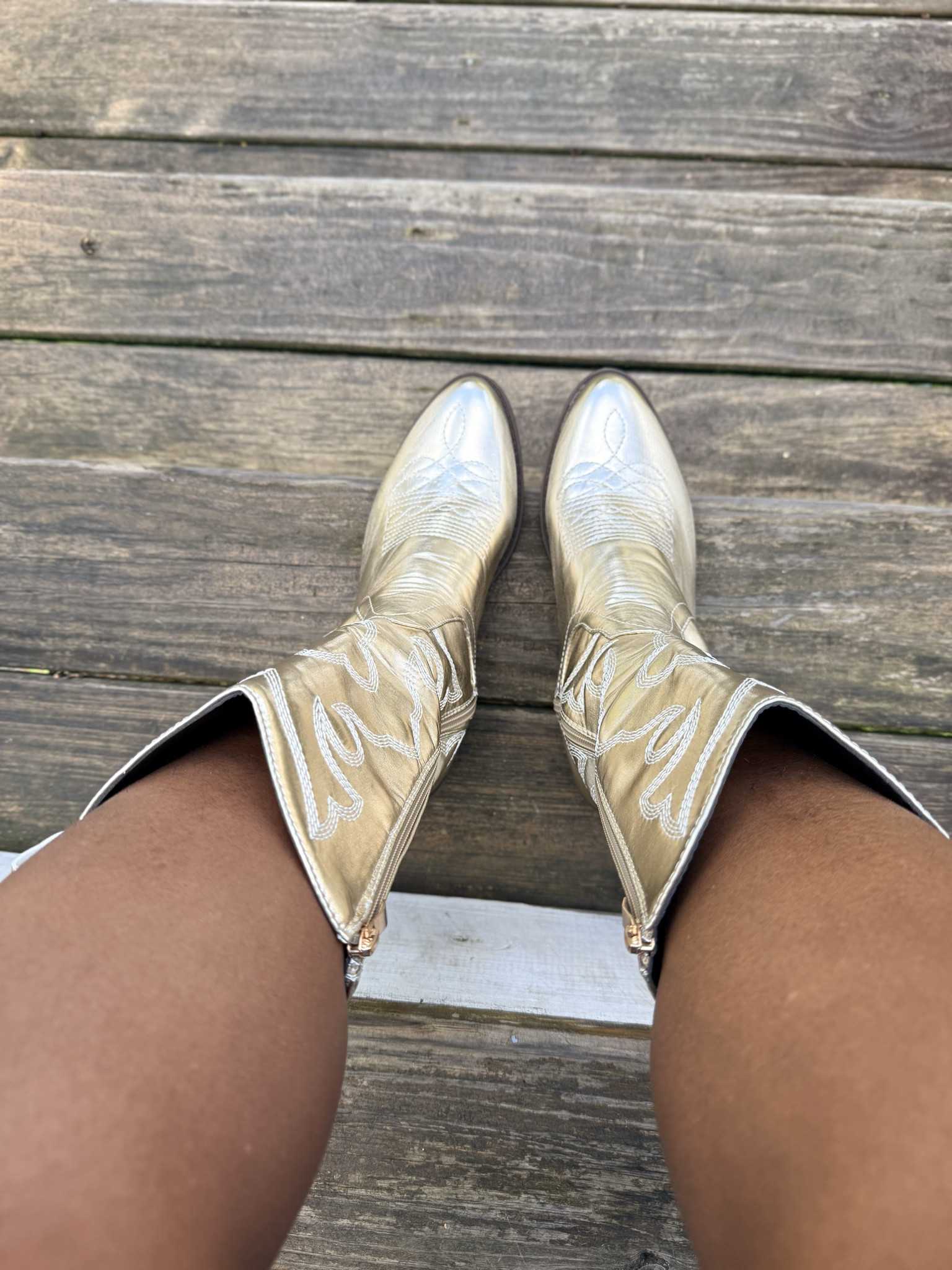 Spring cowboy boots are the statement piece your outfits need 🤠

Perfect with:
Denim shorts
Flowy dresses
Midi skirts
Festival outfits

They instantly elevate your look while still being comfortable and fun. Shop my favorite spring cowboy boots now.

#WesternBoots #CowgirlAesthetic #SpringFashion #StyleInspo #BootObsessed #FestivalStyle #SpringLooks #ShoppingWithPriiincesss #Atlantamom #Atlantabloggers #Atlantablogger #AtlantaCreator #Atlantacontentcreators #Atlantacontentcreator
