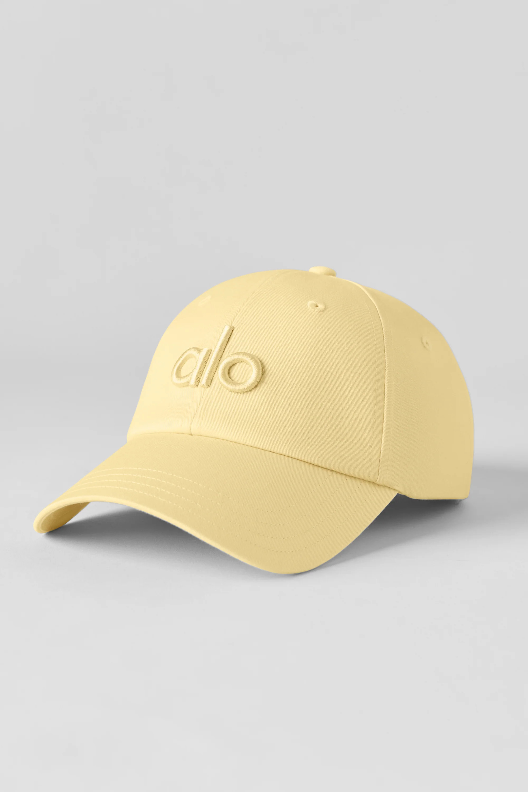ALO | Off-Duty Cap in Warm Butter | Alo Yoga