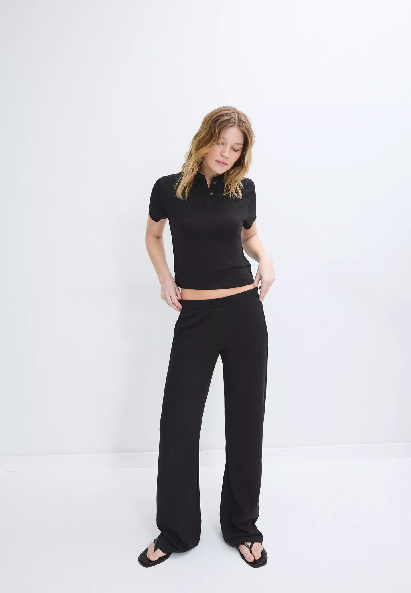 Short sleeve polo T-shirt - Women's fashion | Stradivarius United Kingdom | Stradivarius (UK)