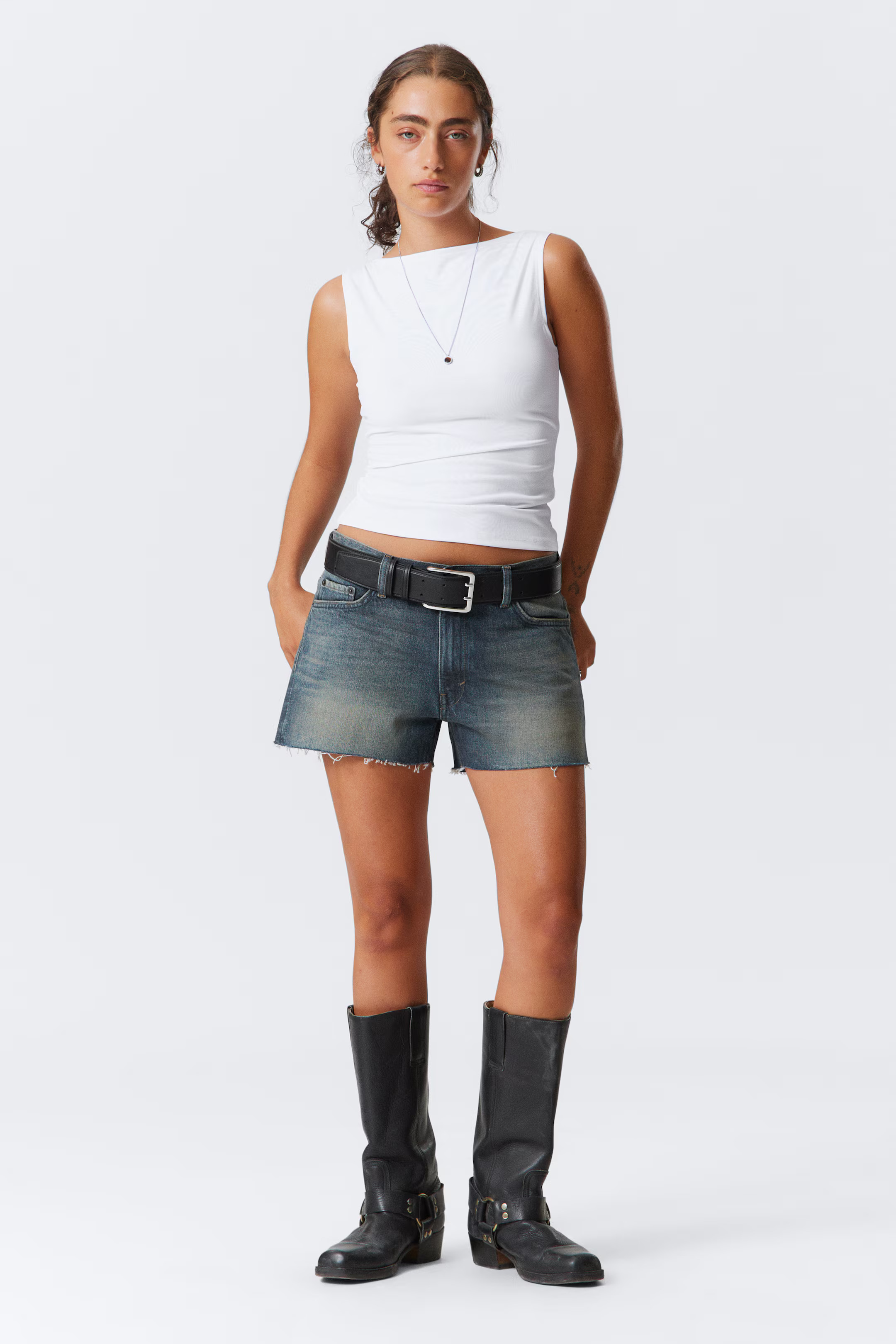 Annie Sleeveless Boat-Neck Top | H&M (UK, MY, IN, SG, PH, TW, HK)