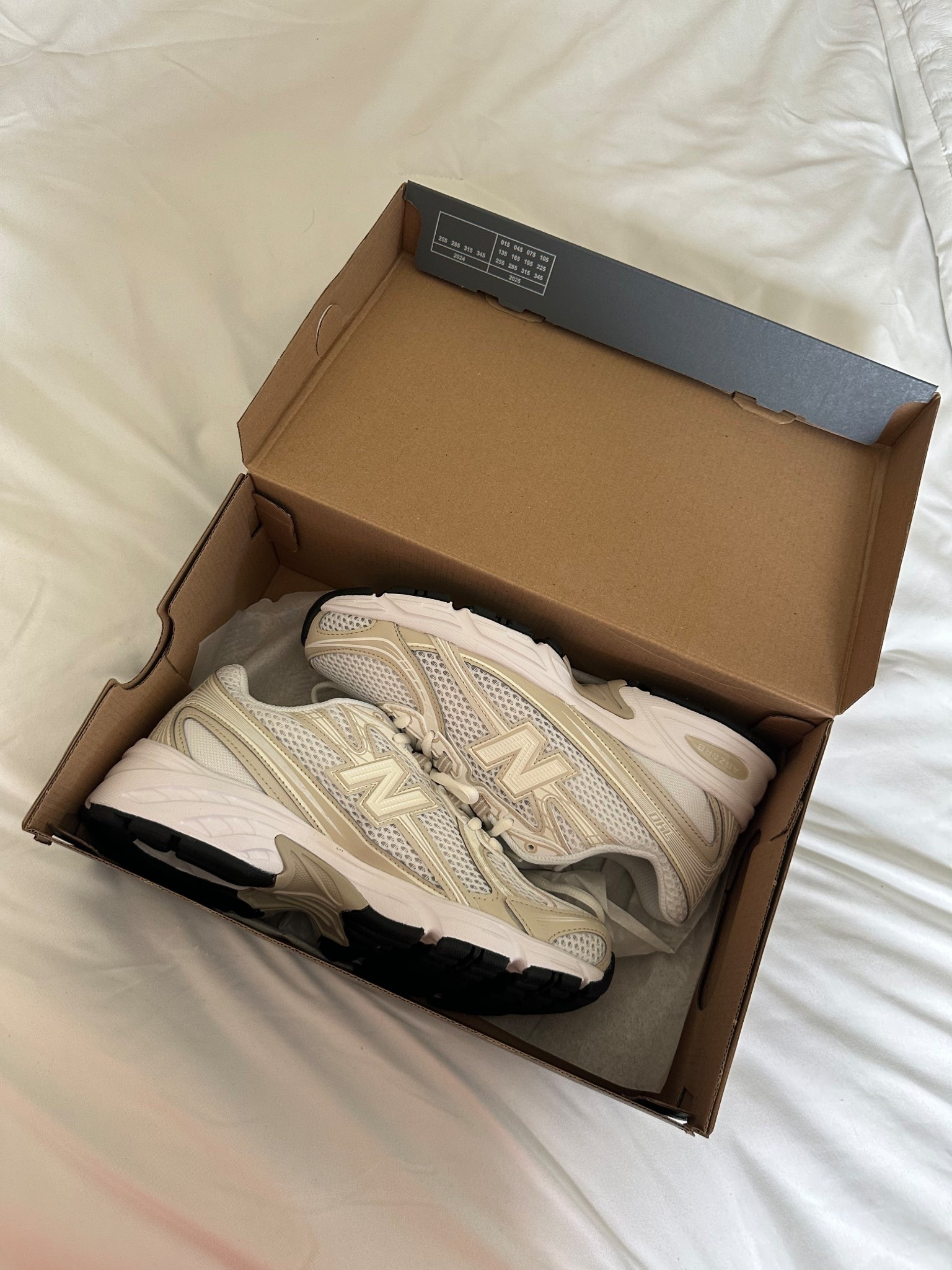 new balance , sneaker, dad shoe, trendy shoe

#LTKShoeCrush #LTKSeasonal #LTKStyleTip