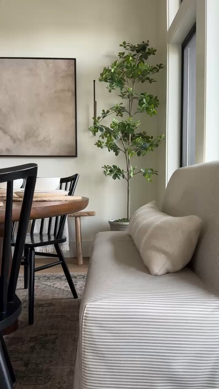 Our new dining bench / settee has made me so happy! I love how it looks in our dining room and the warmth it adds paired with the wood elements of our dining table and chairs! Sharing more options in LTK too. 

#LTKStyleTip #LTKHome