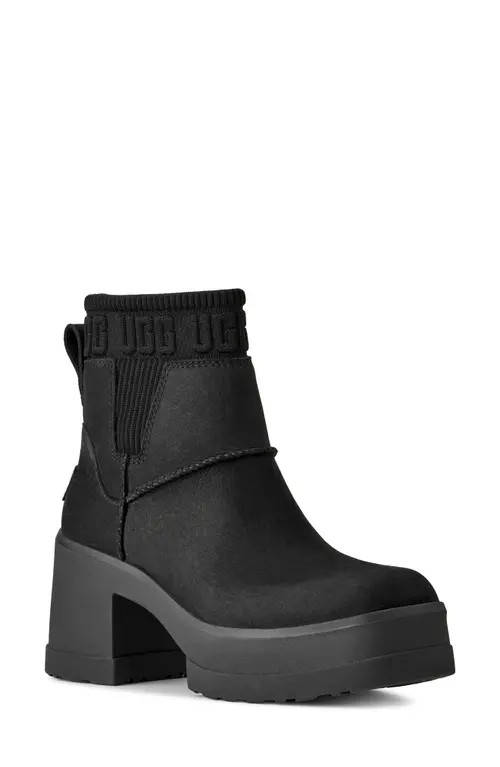 UGG(r) Moxy Water Resistant Chelsea Boot in Black at Nordstrom, Size 7.5 | Nordstrom