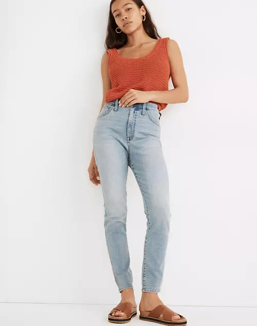 Curvy Roadtripper Authentic Jeans in Cadwell Wash | Madewell