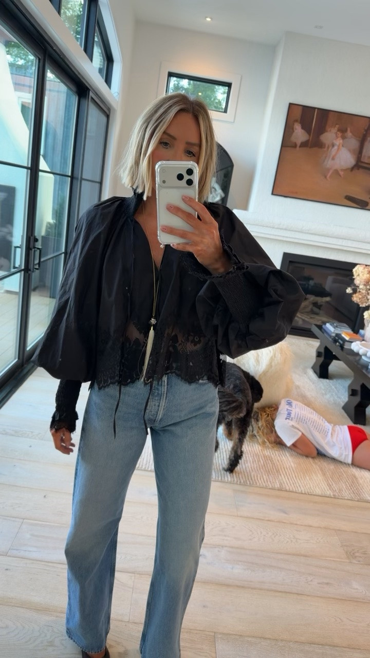 This is giving Zimmerman vibes 🔥🔥🔥 Also comes in white .. use my code ABBY20 for 20% off