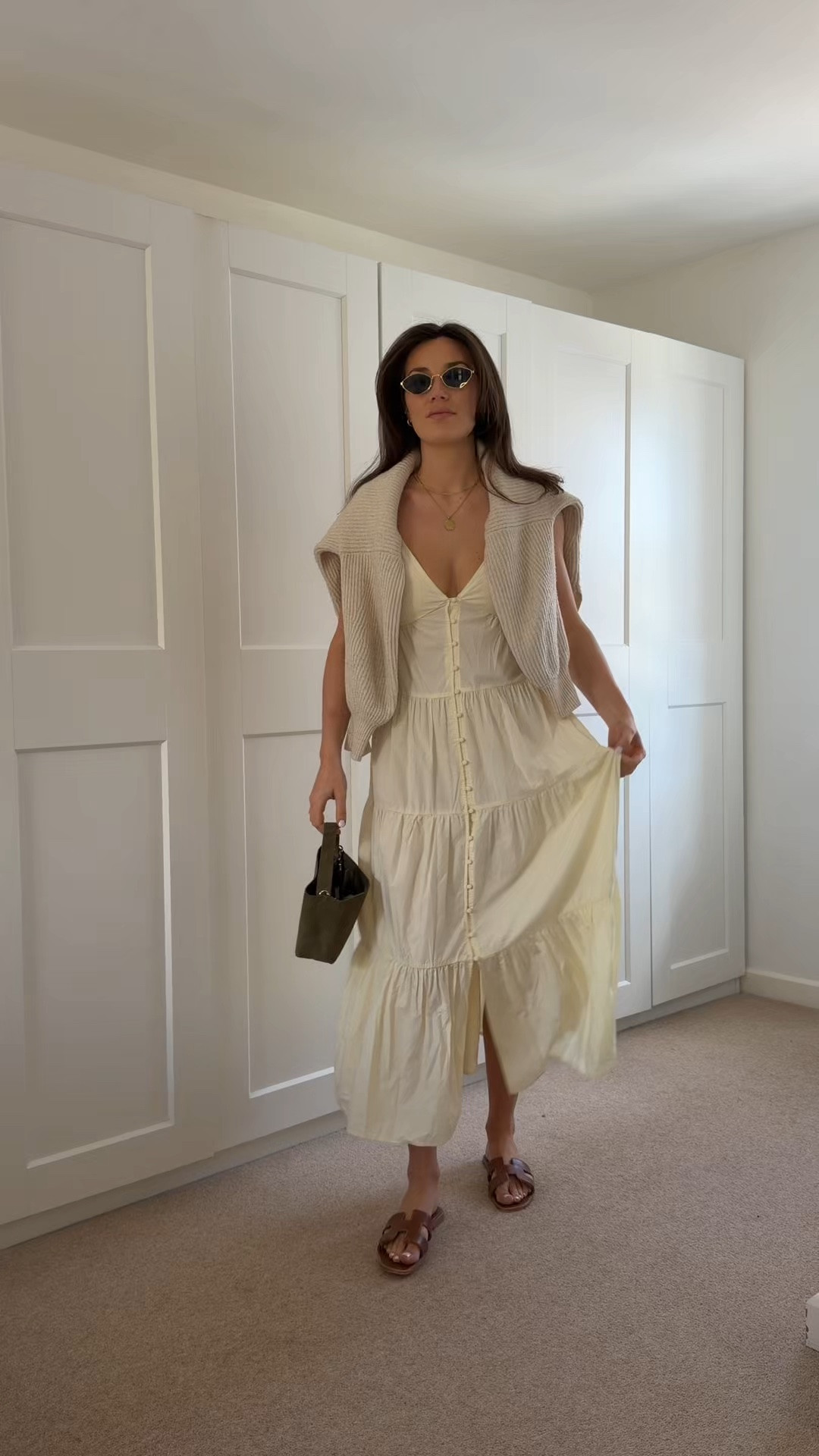Summer dress outfit #holidayoutfit #holidayootd #summerdress #summerdressoutfit