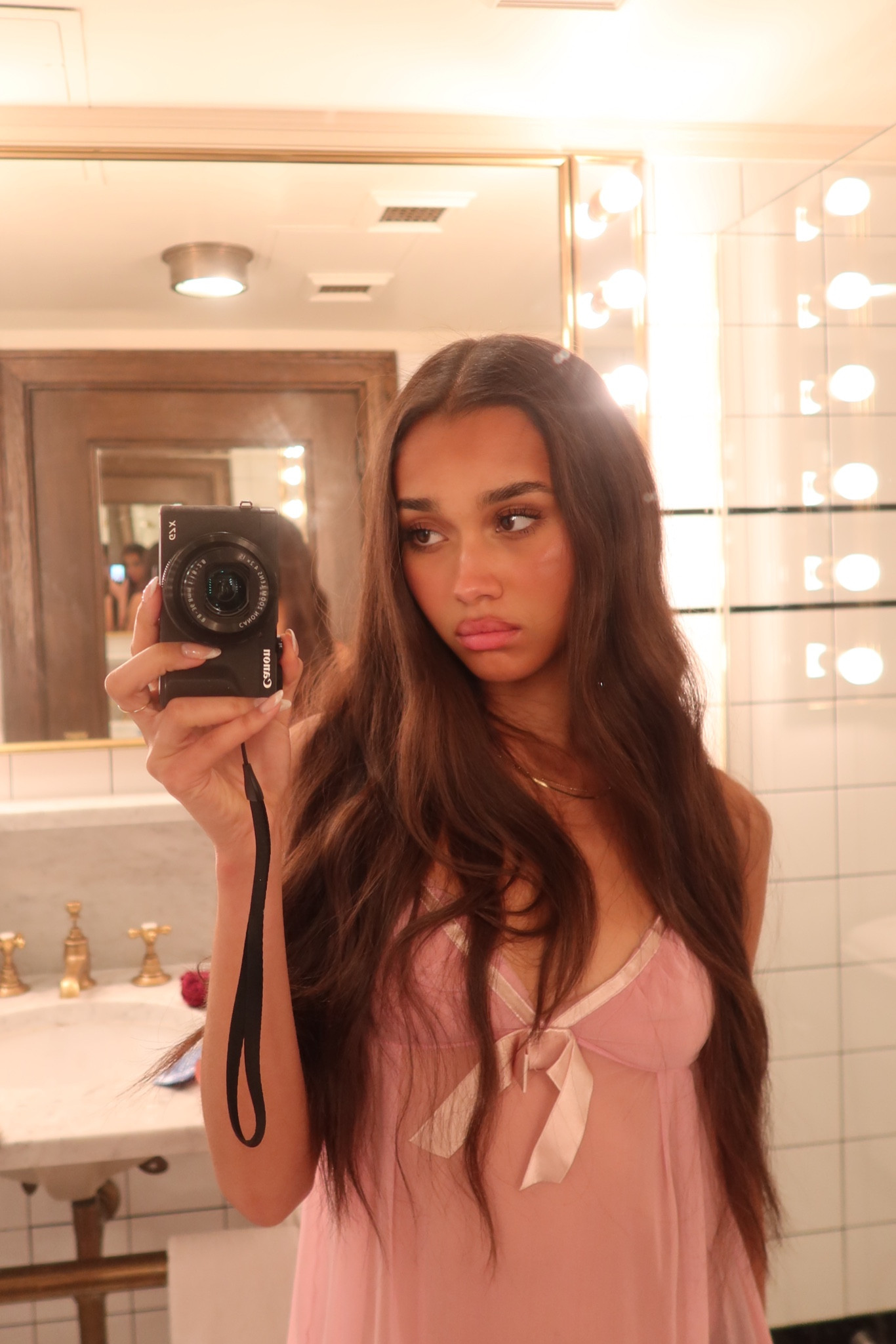 Digital cameras I use to take pictures/videos

#LTKVideo #LTKGiftGuide #LTKTravel