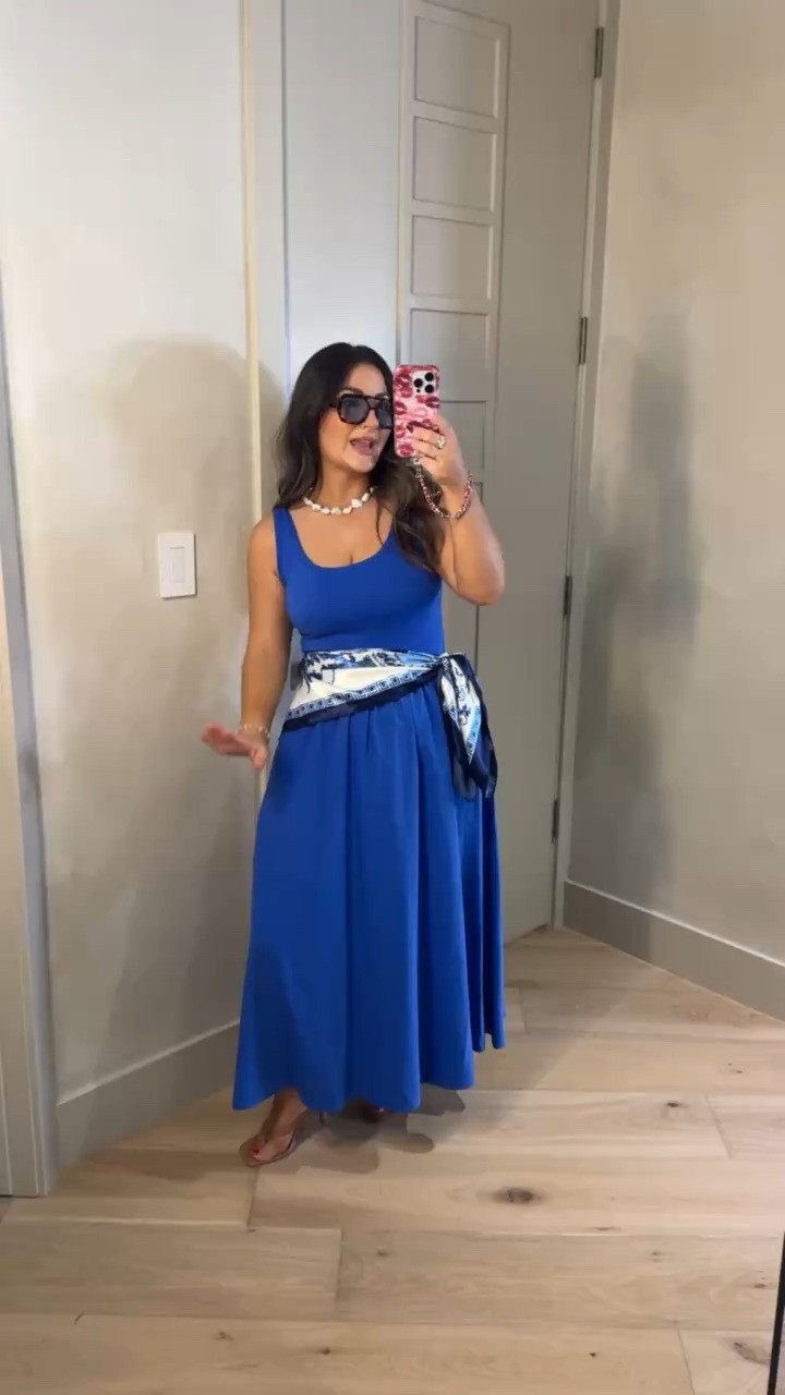 One of my favorite maxi dresses from Amazon! Top and bottom are different textures! 

Size small (5'0" 140lbs) 

Petite friendly, regular bra friendly

#LTKootd #LTKSaleAlert #LTKPetite