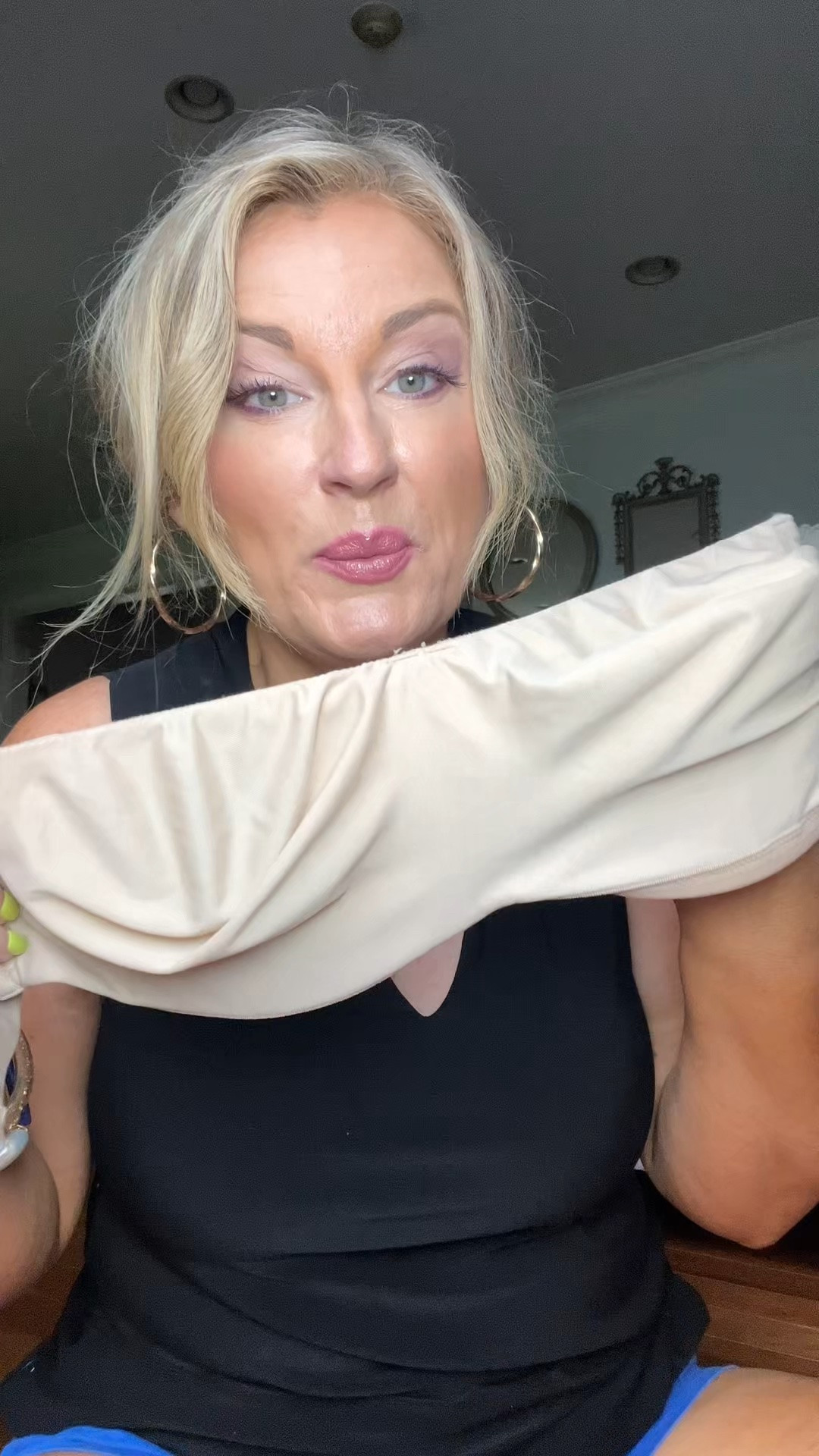 I’m throwing away all my bras for these two styles…my everyday bra and my strapless bra.  Neither have wires and are so comfortable!

#LTKOver40 #LTKMidsize #LTKPlusSize