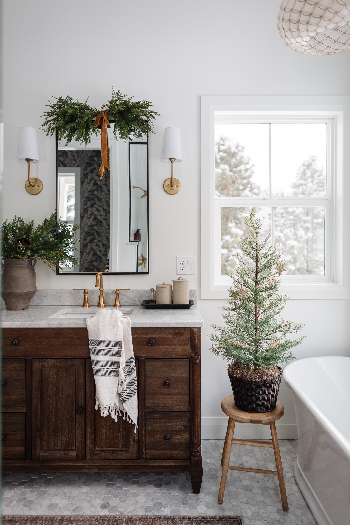 My favorite tabletop trees are 40% off today!! 

Target, sale, holiday decor, Christmas decor, bathroom decor, swag, wall sconce, hand towel, holiday stem, mirror 

#LTKsalealert #LTKunder50 #LTKHoliday