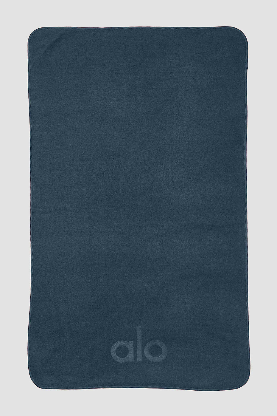 Alo Yoga� | Performance No Sweat Hand Towel in Eclipse Blue | Alo Yoga