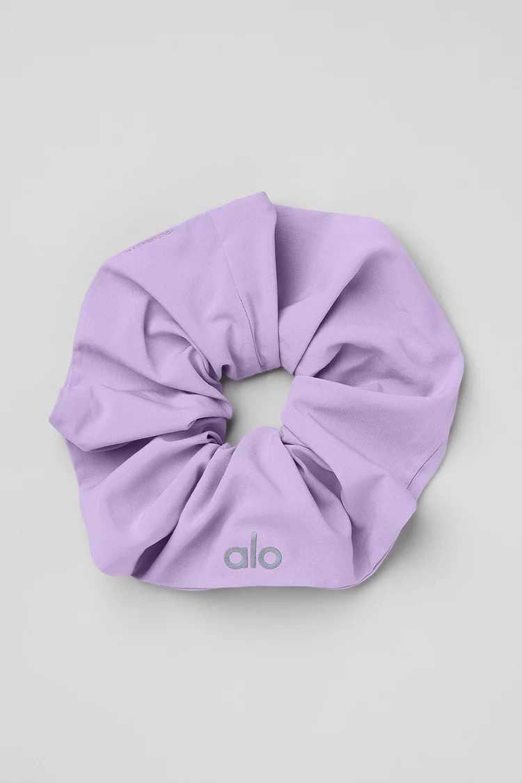 Oversized Scrunchie | Alo Yoga (US)