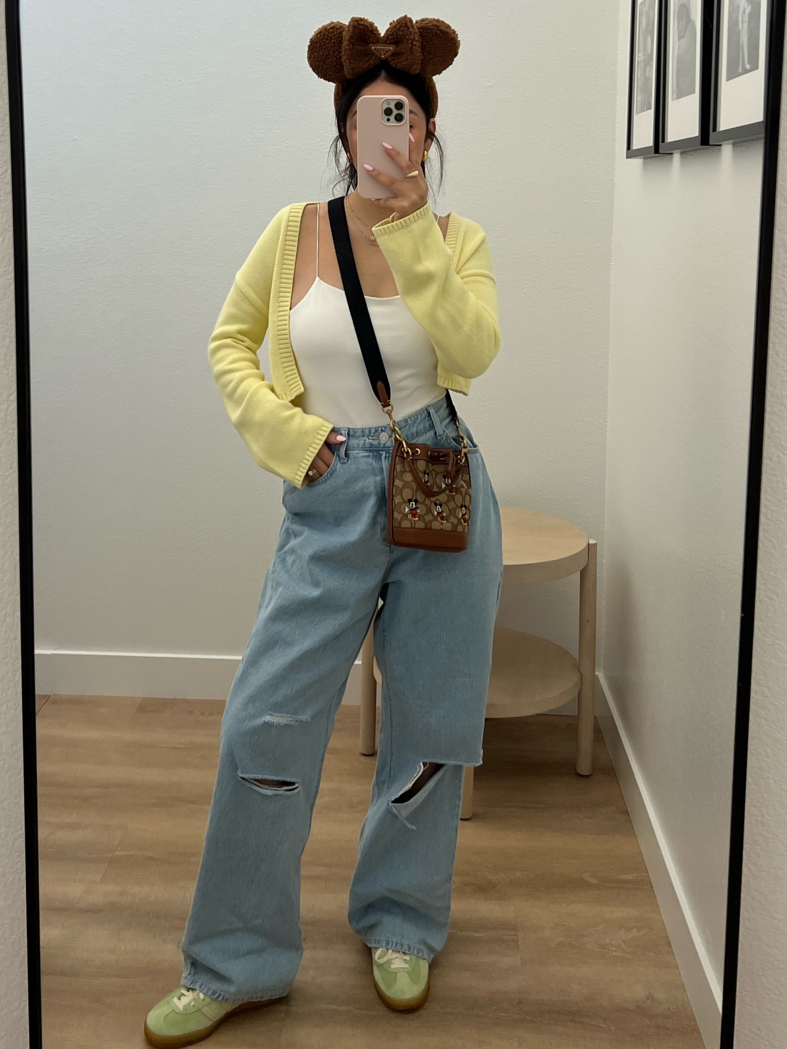 Crop cardigan size XS 
Jumpsuit size s 
Jeans (sold out) 
Shoes ( sold out) 
