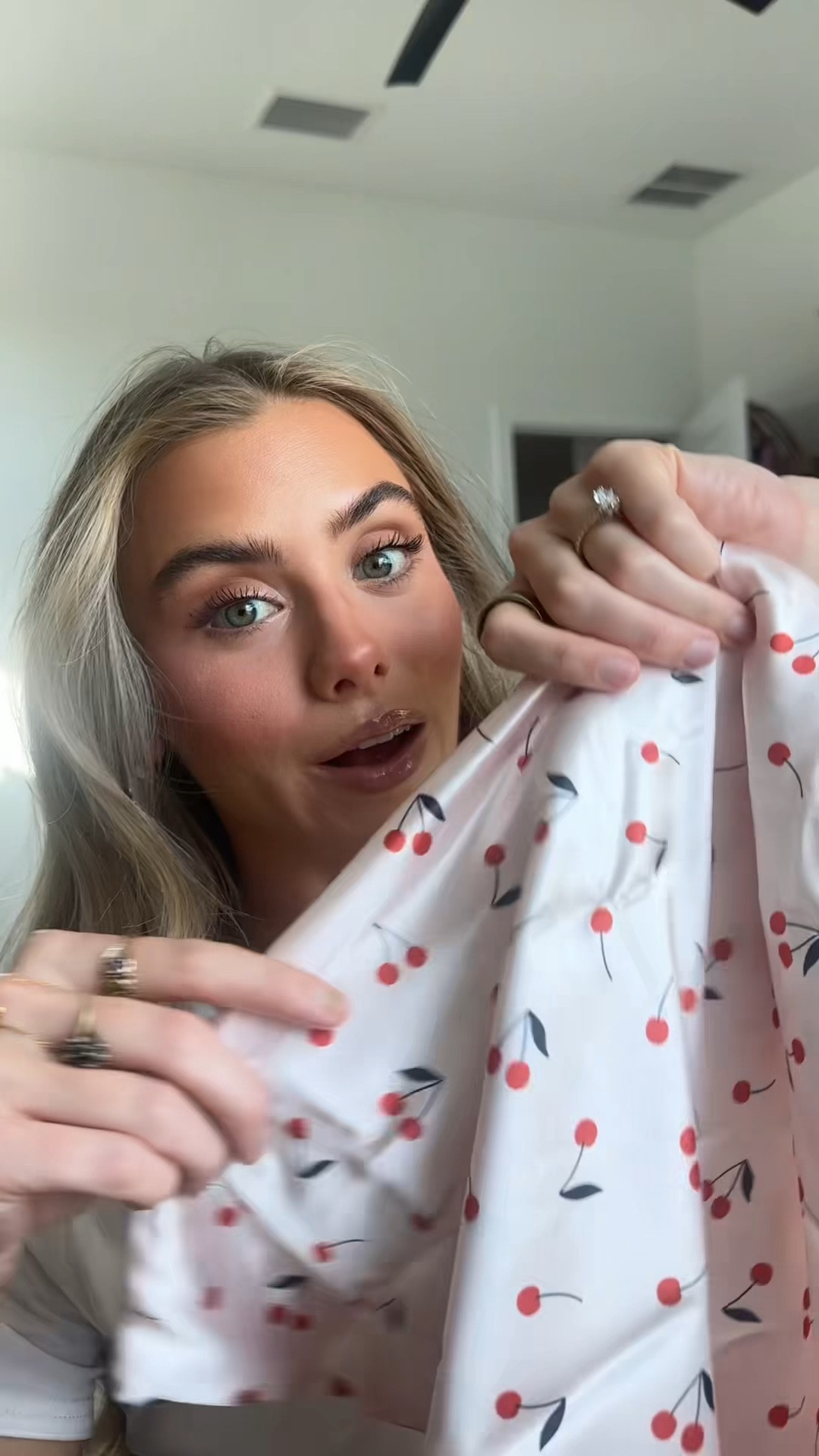 @kitsch Elevate your beauty rest with this luxe satin pillowcase
Features a chic cherry print from our Very Cherry Collection 
Helps to tame frizz & reduce breakage by creating less friction
Helps reduce breakouts by absorbing less moisture and dirt @ulta 

#LTKBeauty #LTKselfcare #LTKgrwm