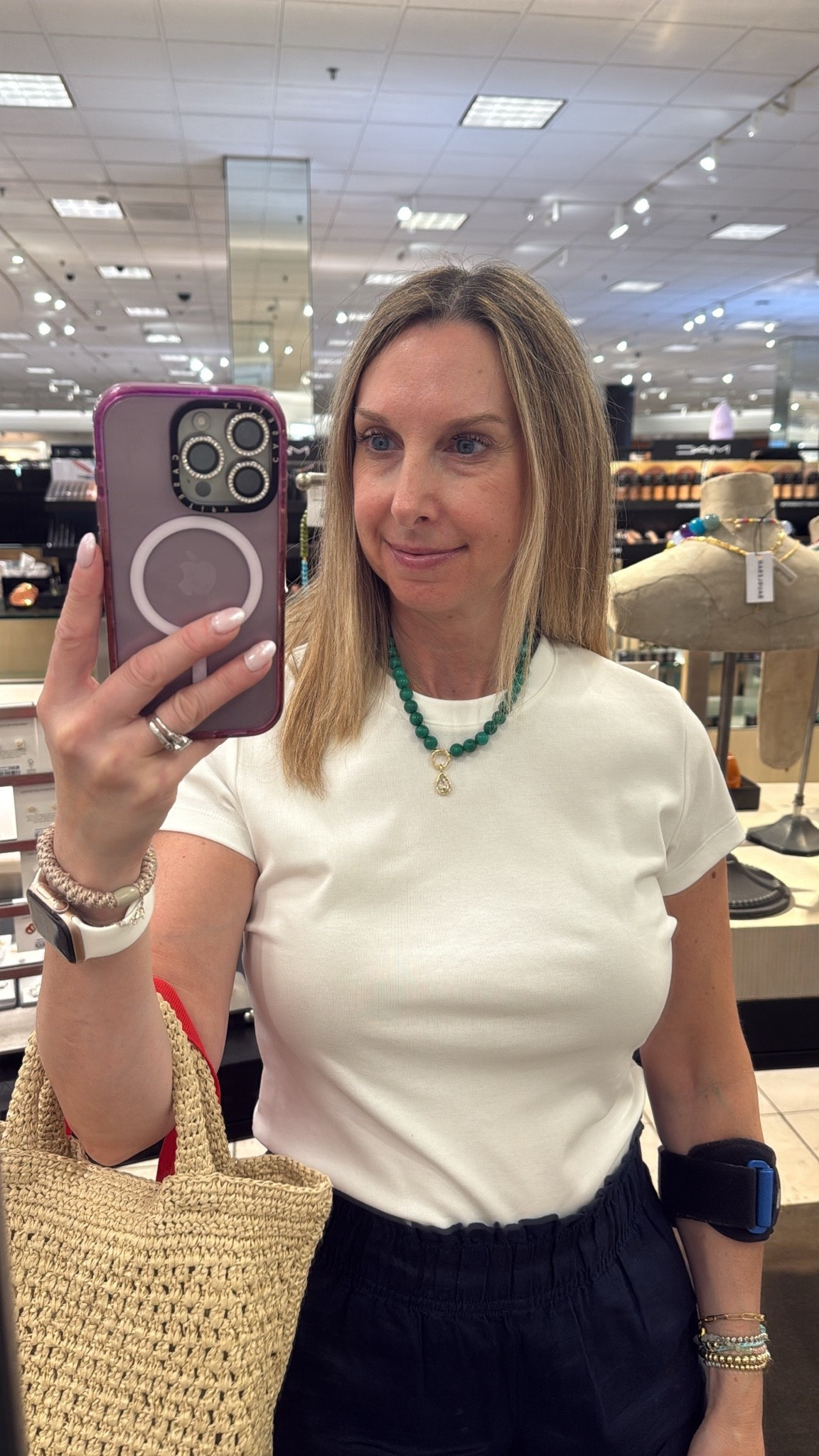 Necklace try on

#LTKootd