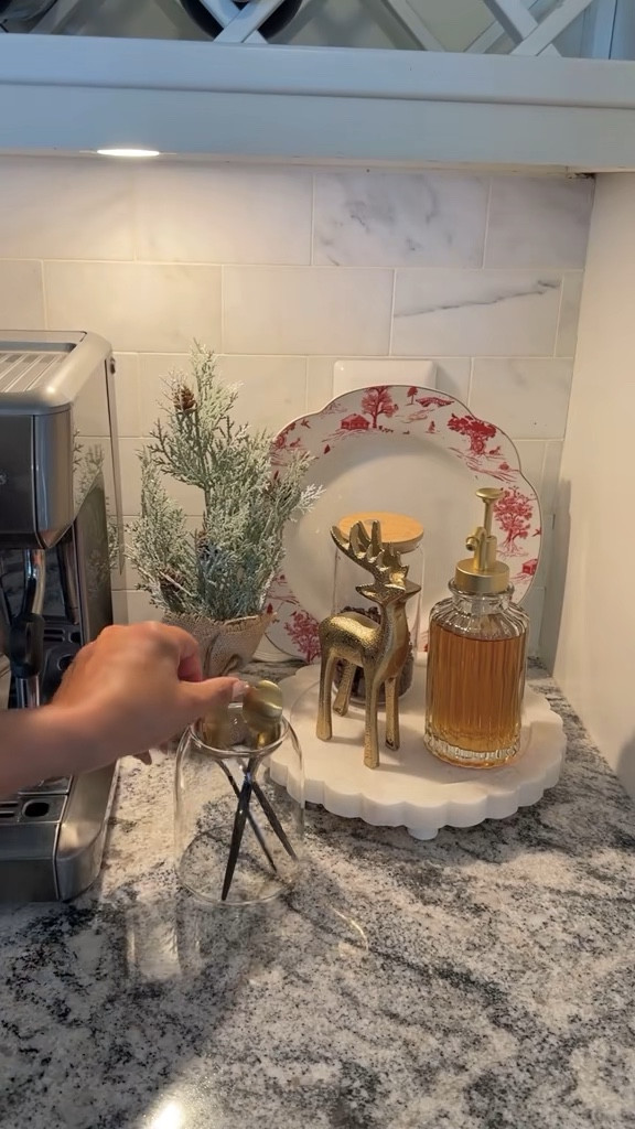 Let’s add a little winter pizazz to my coffee station. My coffee bar setup with my fabulous breville touch espresso machine, also using Amazon finds.


#LTKHoliday #LTKHome #LTKCyberWeek