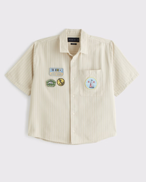 Men's Short Sleeve Cropped Graphic Workwear Button-Up Shirt | Men's New Arrivals | Abercrombie.co... | Abercrombie & Fitch (US)
