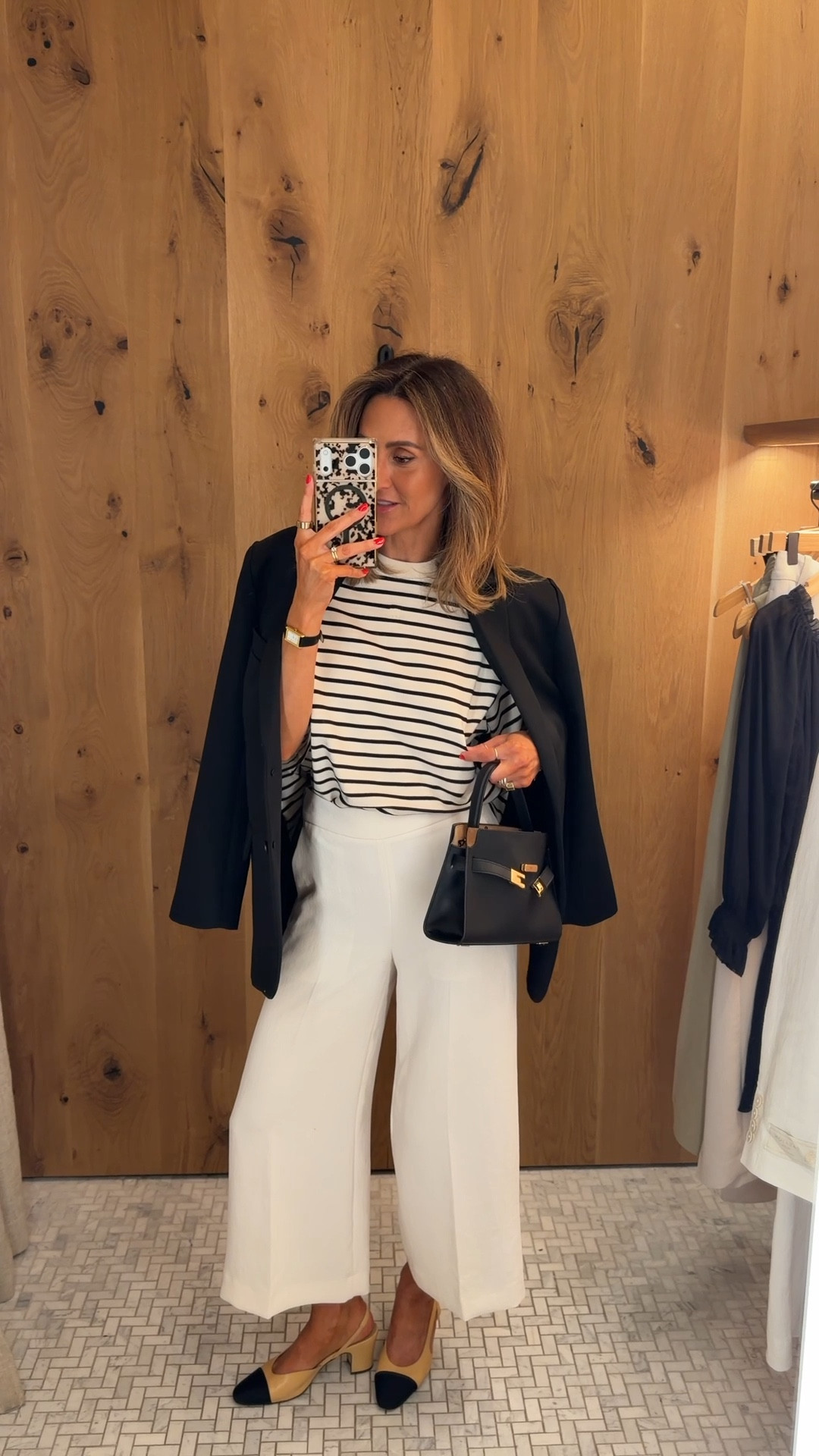 What I’m wearing for my mother/daughter shopping appointment at Aritzia ! Had to wear my crop pants because we’re ALL loving them and so in season, size 2, lots of movement and so chic with a boxy tee and oversized blazer! Tee XS and blazer small 

#LTKOver40 #LTKWorkwear #LTKootd