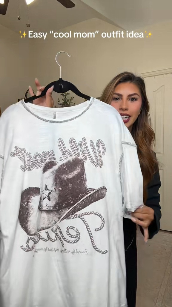 I’m thinking this would be the perfect “cool mom” fit for a pumpkin patch or fall festival! #outfitinspo #momoutfit #momstyle #momlife #outfitoftheday 

#LTKSeasonal #LTKFindsUnder50 #LTKStyleTip