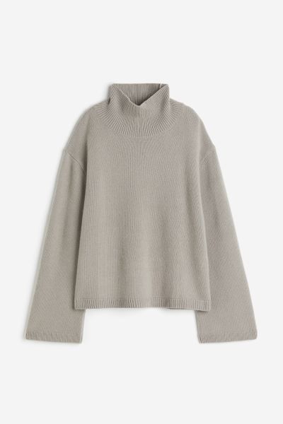 Oversized cashmere-blend jumper | H&M (UK, MY, IN, SG, PH, TW, HK)