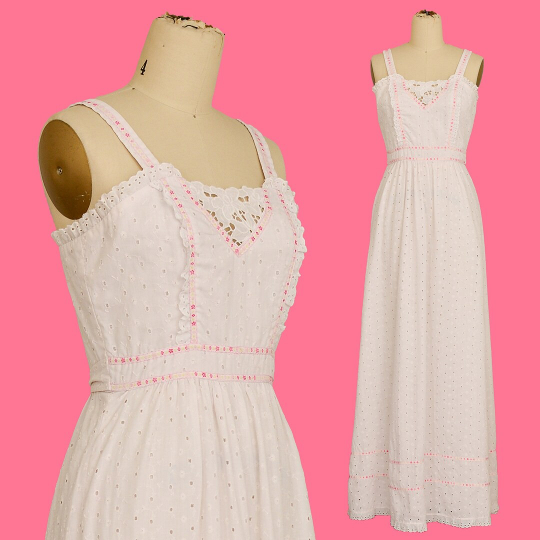 EYELET MAXI DRESS Xs S 70s Vintage White Cotton Sun Sundress Pink Floral Ribbon Trim Ruffle Candi... | Etsy (US)